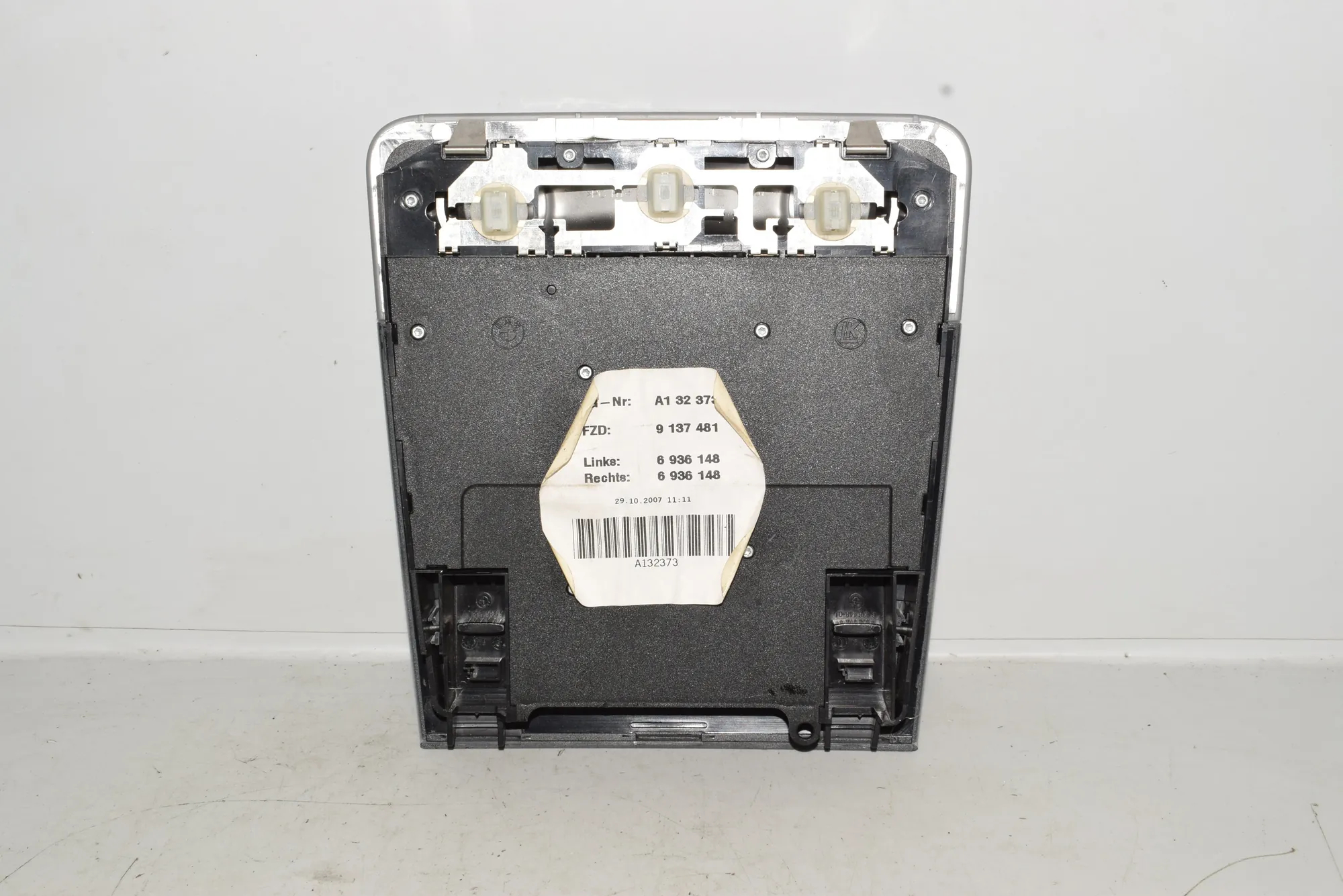 Interior Lighting – OEM 9137481 · BMW 3 Touring (E91) 320 d 2007 – 5