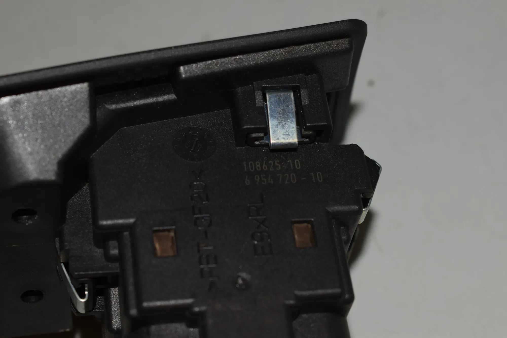 Ignition Lock – OEM 6954720 · BMW 3 Touring (E91) 320 d 2007 – 4