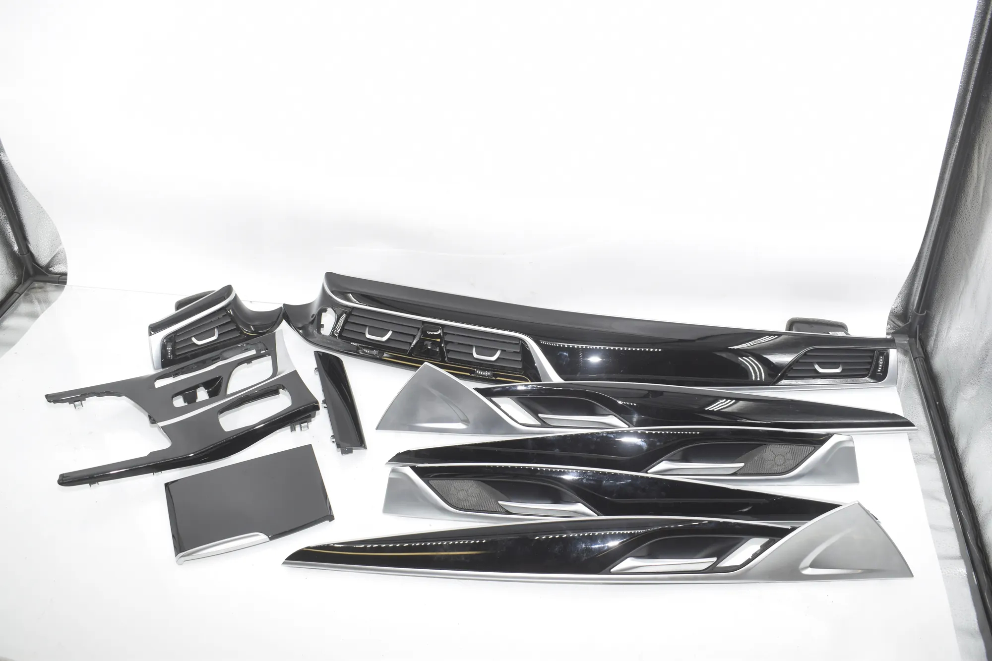 Interior Trim Strips Kit – OEM 9391271 · BMW 5 (G30) (2016 - -) 540 i 2017 – 2