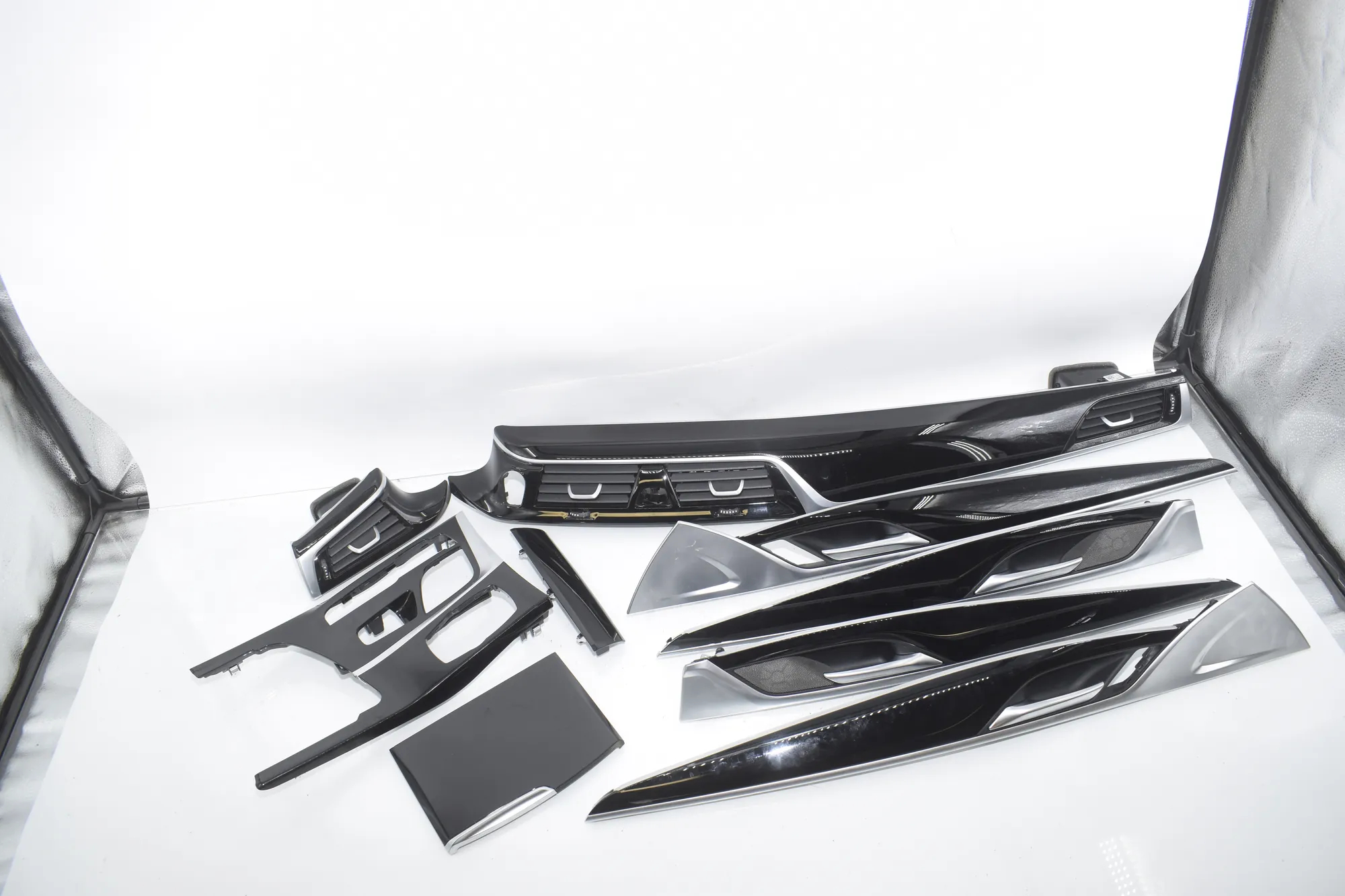 Interior Trim Strips Kit – OEM 9391271 · BMW 5 (G30) (2016 - -) 540 i 2017 – 5