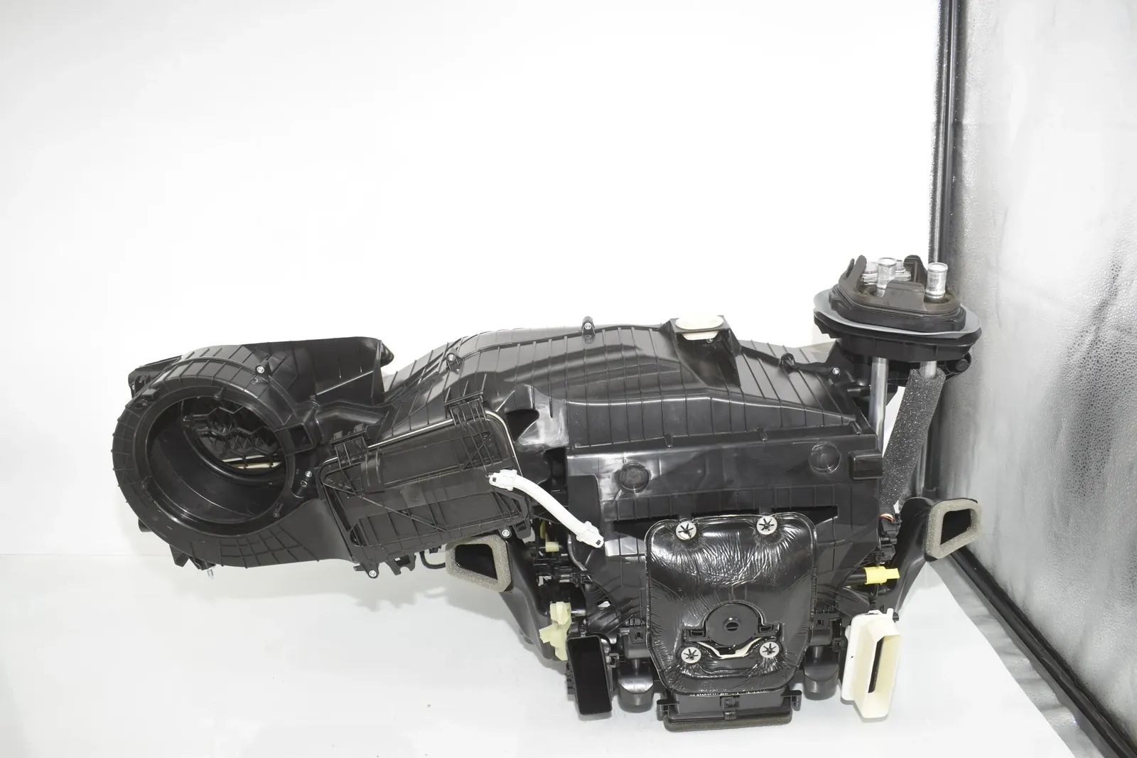 Interior Heater – OEM 9868741 · BMW 5 (G30) (2016 - -) 540 i 2017 – 4