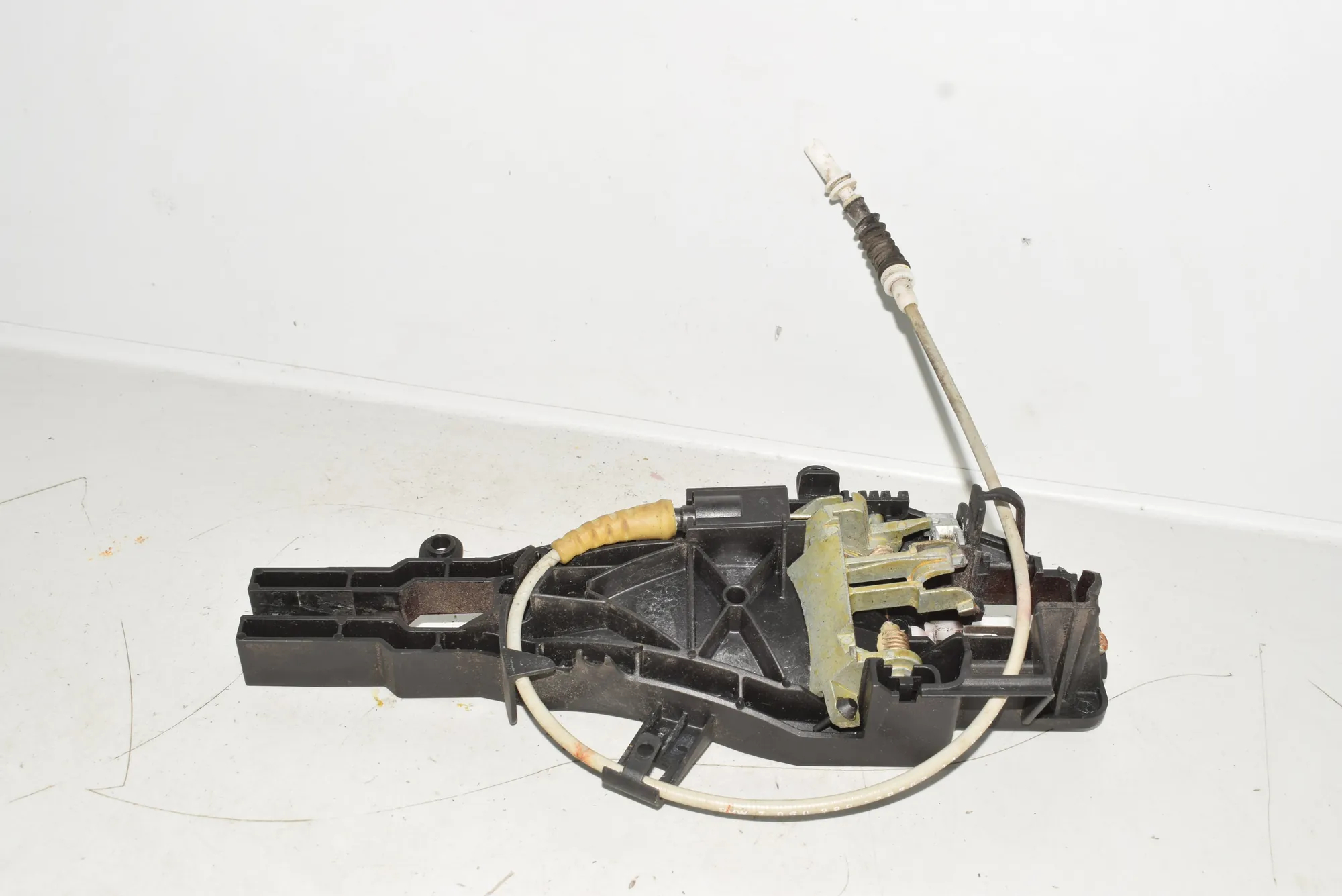 Rear Left Door Interior Handle Frame – OEM 7060299 · BMW 3 Touring (E91) 320 d 2007 – 2