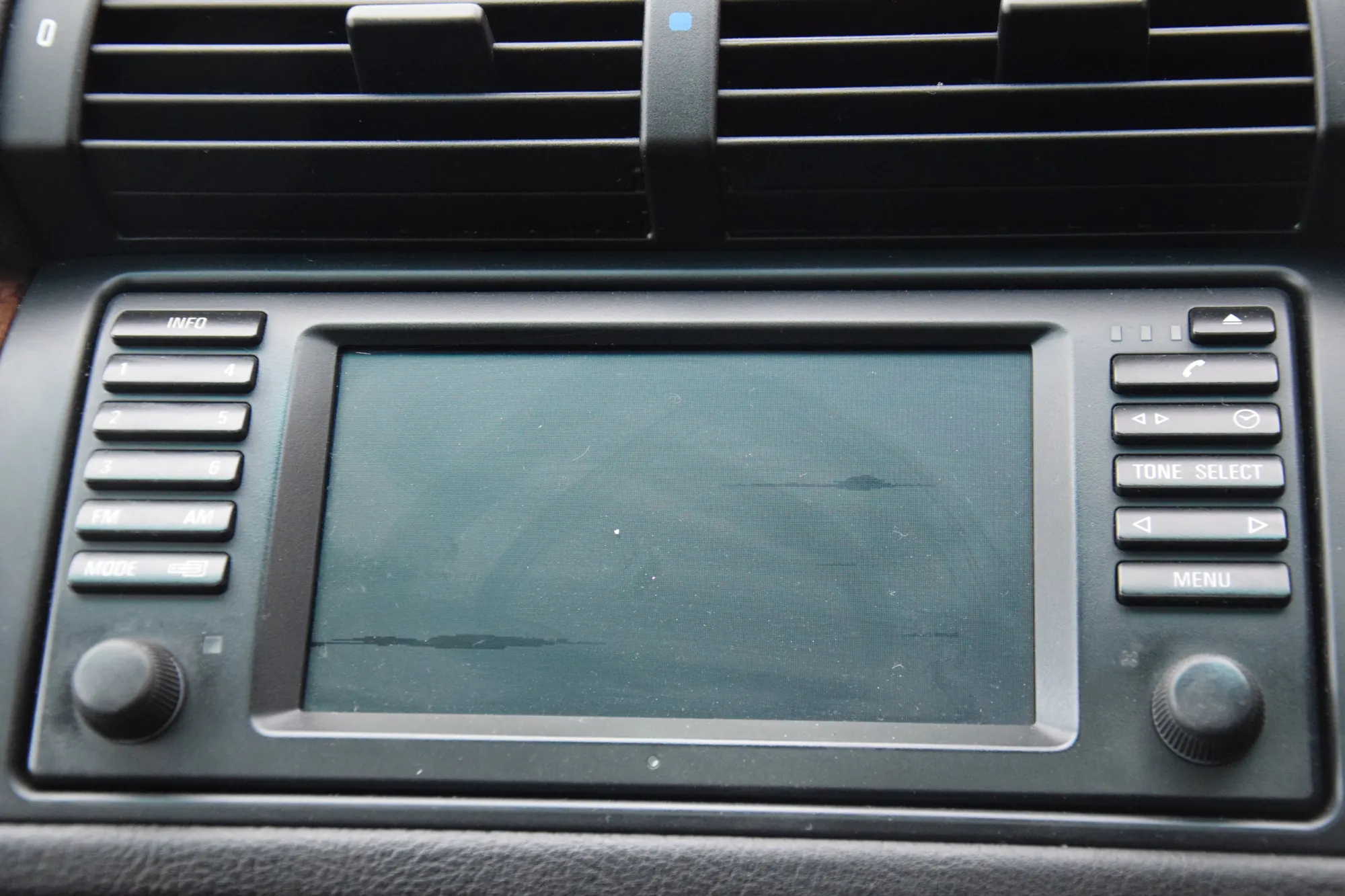Vehicle – OEM WBAFB92090LN76185 · BMW X5 (E53) BMW X5 (E53) 4.6 is 2003 – 11
