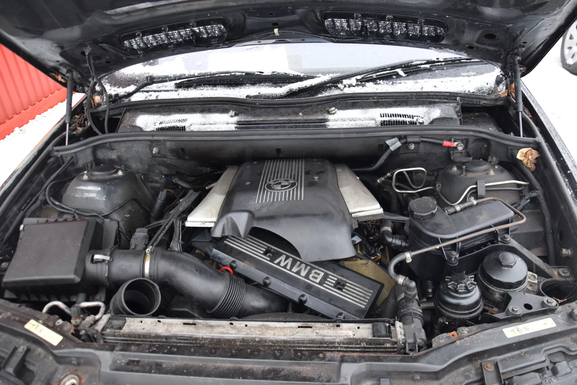 Vehicle – OEM WBAFB92090LN76185 · BMW X5 (E53) BMW X5 (E53) 4.6 is 2003 – 5
