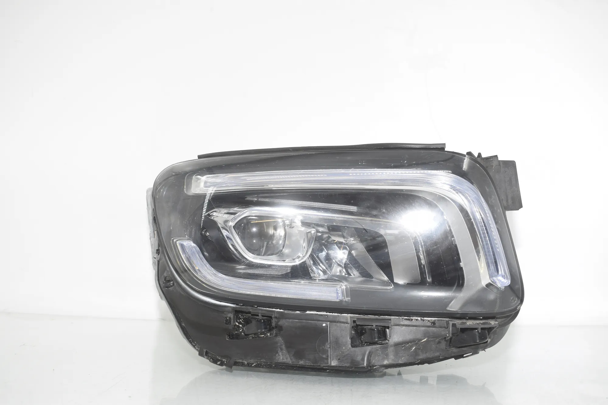 Front Right Headlight – OEM A2479062005 · MERCEDES-BENZ GLB (X247) MERCEDES-BENZ GLB (X247) GLB 220 d 4-matic (247.615) 2019 – 2