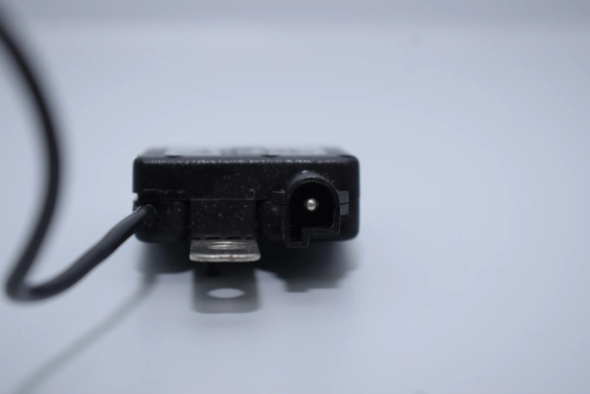 Antenna Amplifier – OEM 8380945 · BMW X5 (E53) 4.6 is 2003 – 5