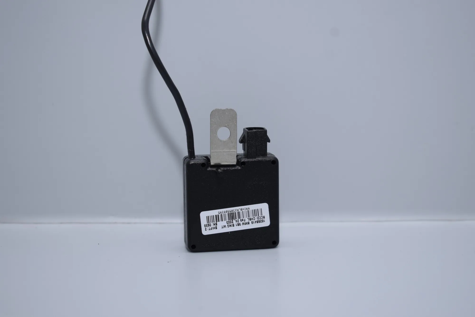 Antenna Amplifier – OEM 8380945 · BMW X5 (E53) 4.6 is 2003 – 4