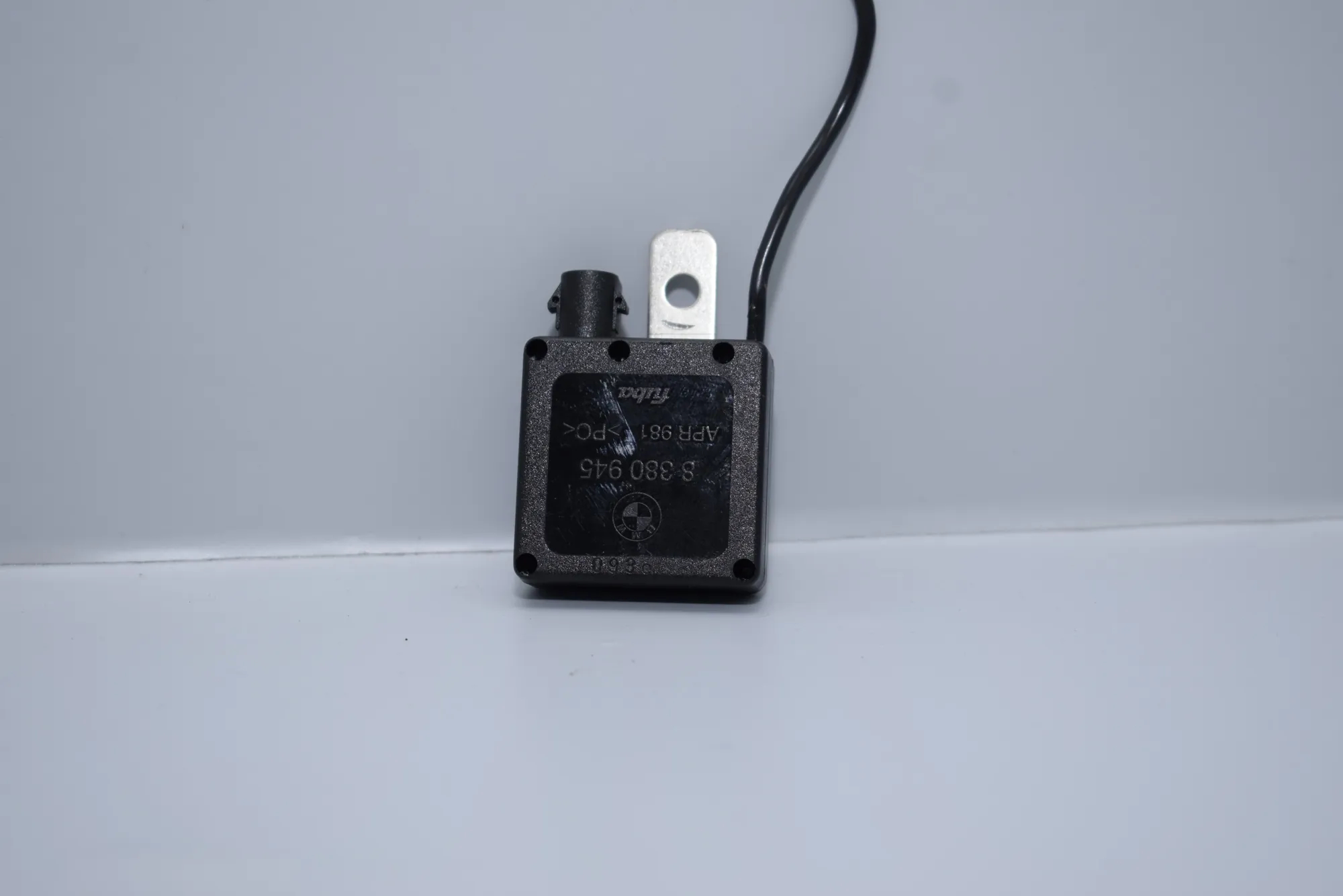Antenna Amplifier – OEM 8380945 · BMW X5 (E53) 4.6 is 2003 – 2