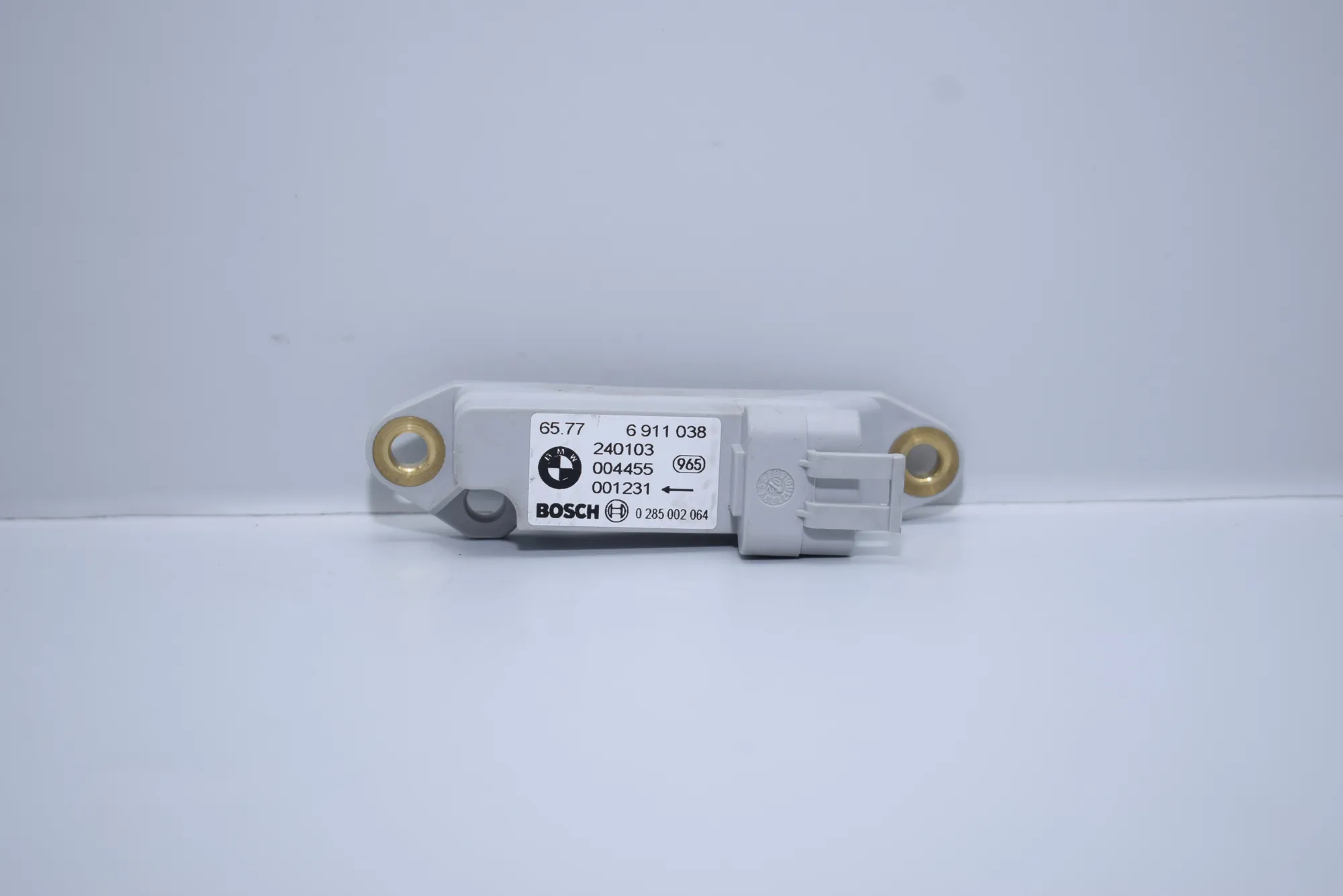 Front Left Impact Sensor – OEM 6911038 · BMW X5 (E53) 4.6 is 2003