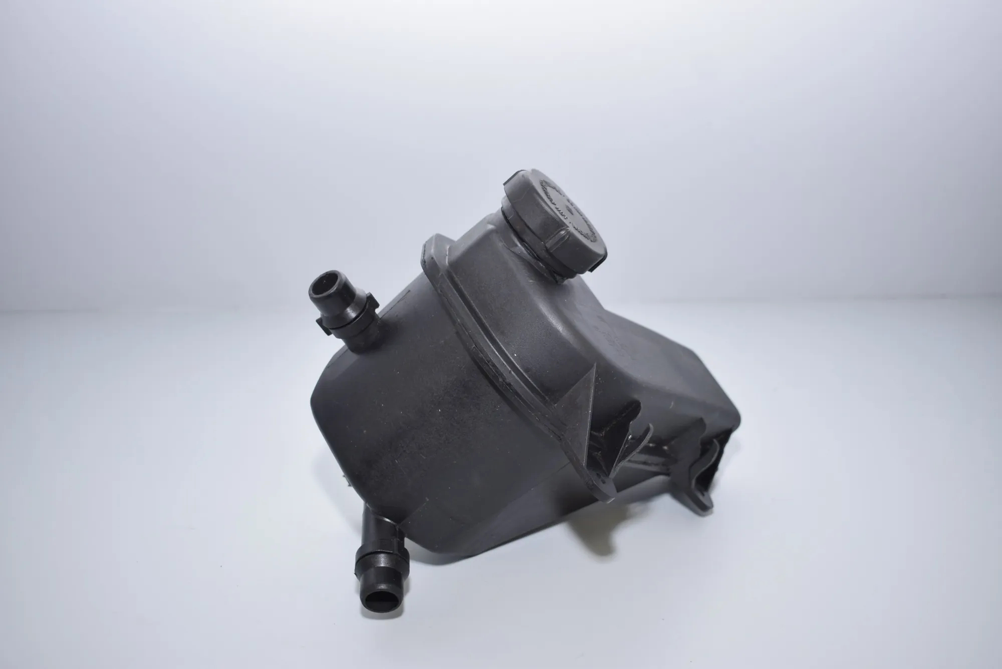 Expansion Tank – OEM NA · BMW X5 (E53) 4.6 is 2003 – 2