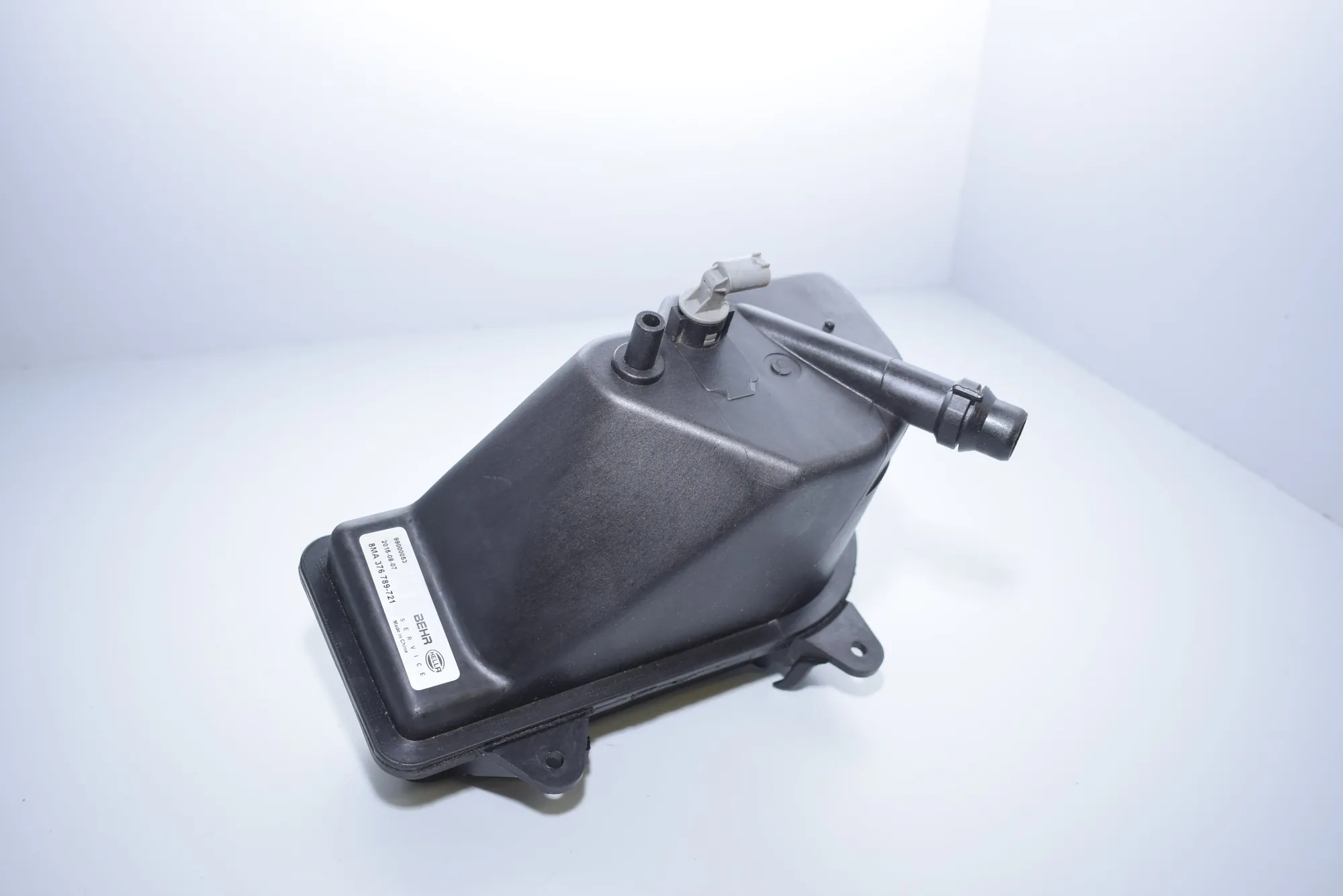 Expansion Tank – OEM NA · BMW X5 (E53) 4.6 is 2003 – 4