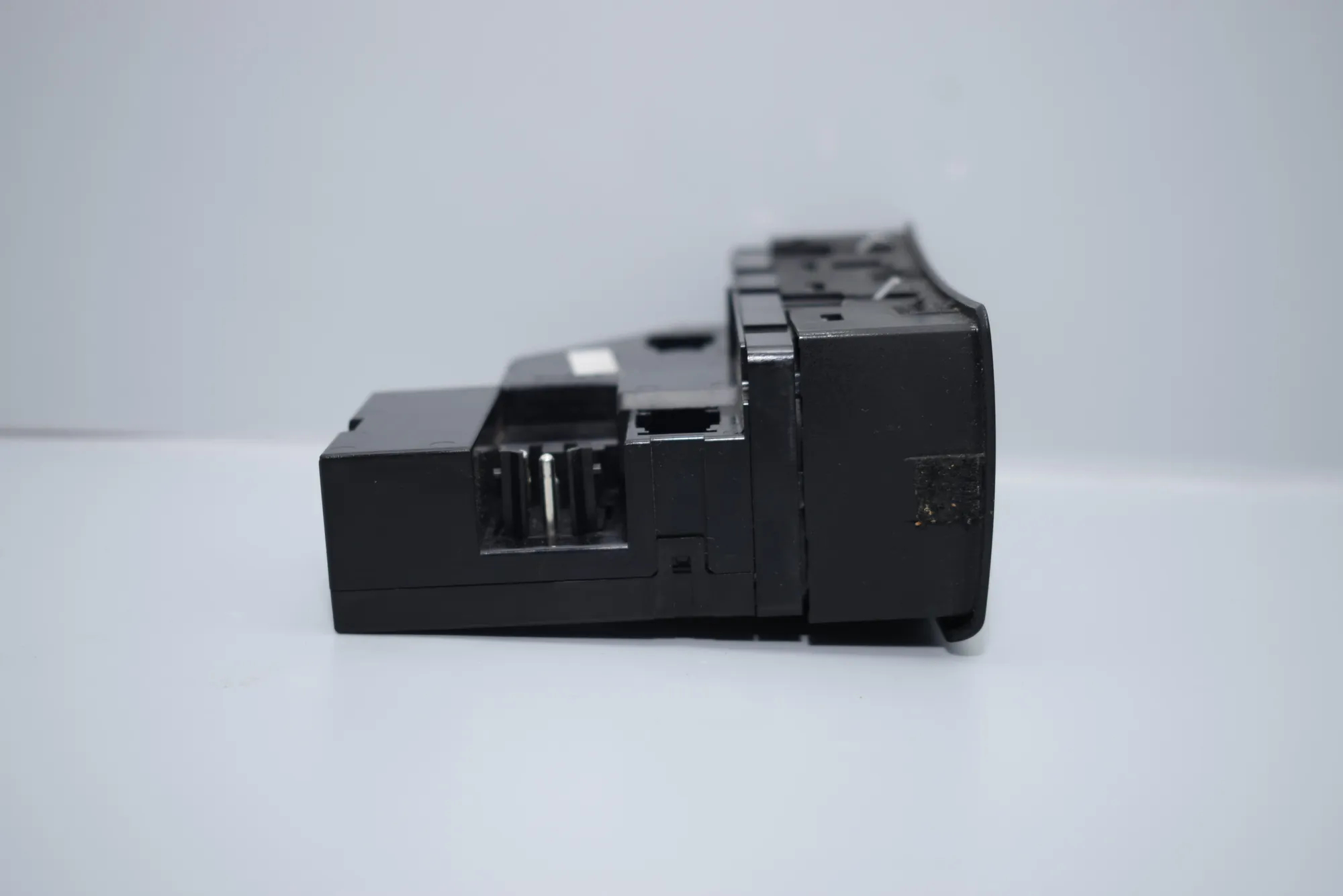 Front Left Door Window Switch – OEM 6925700 · BMW X5 (E53) 4.6 is 2003 – 5