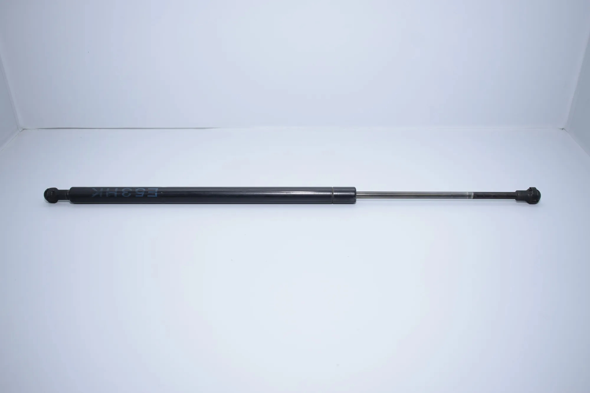 Left Side Tailgate Gas Strut – OEM 8402405 · BMW X5 (E53) 4.6 is 2003