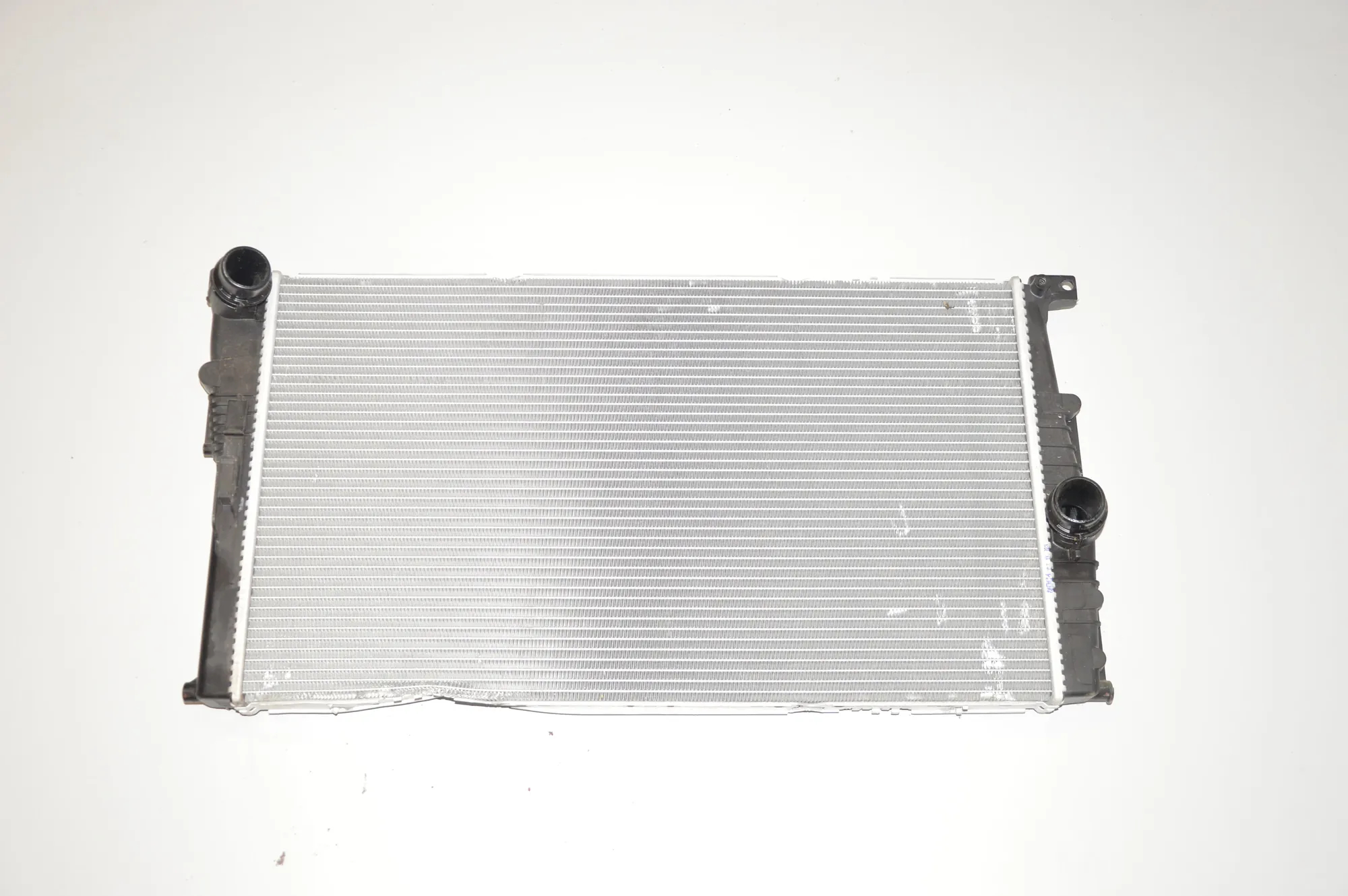 Cooling Radiator – OEM 7600520 · BMW i3 (I01) BMW i3 (I01) Hybrid 2016