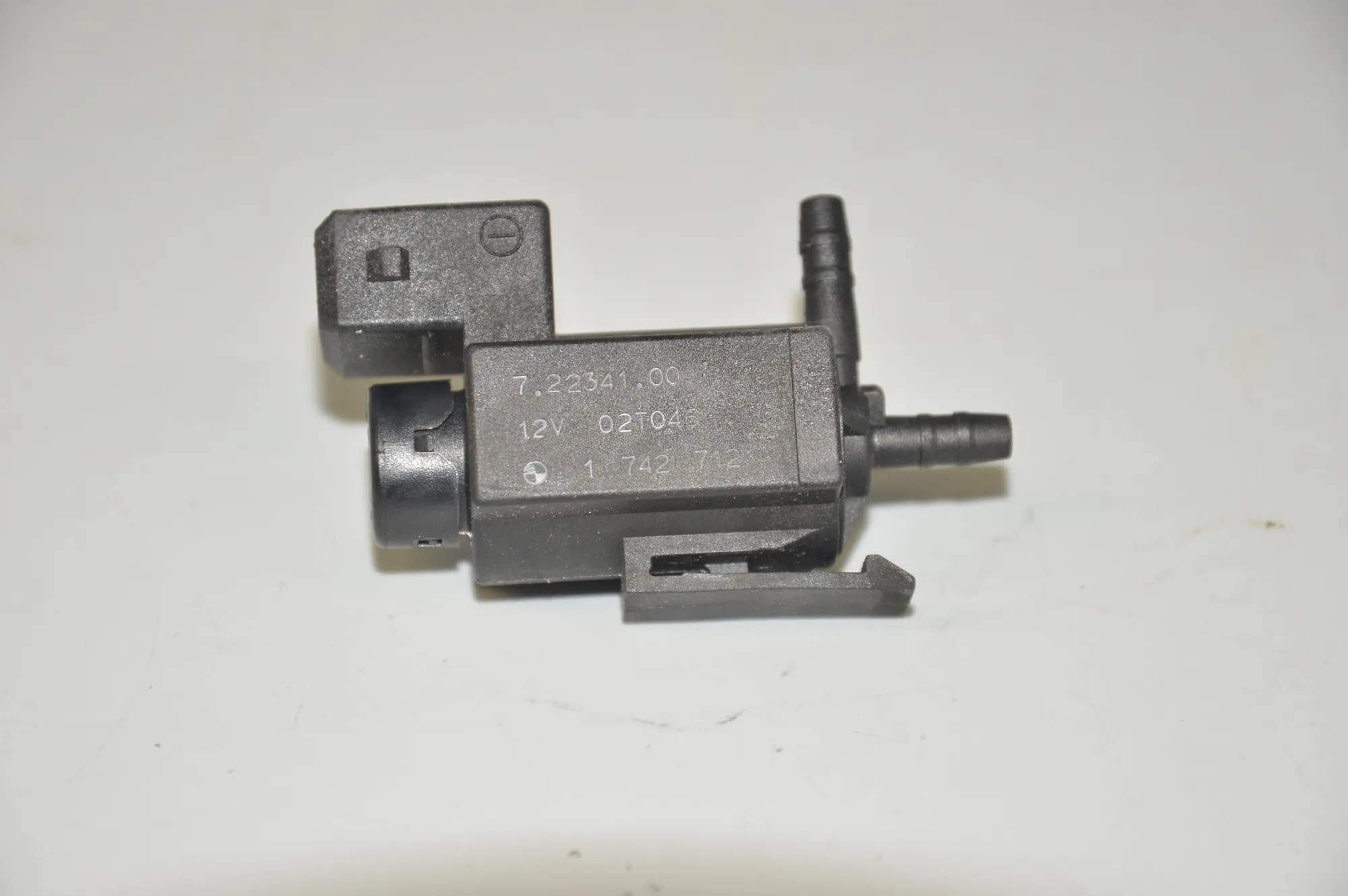 Solenoid Valve – OEM 1742712 · BMW 3 (E46) BMW 3 (E46) 316 i 2003 – 3