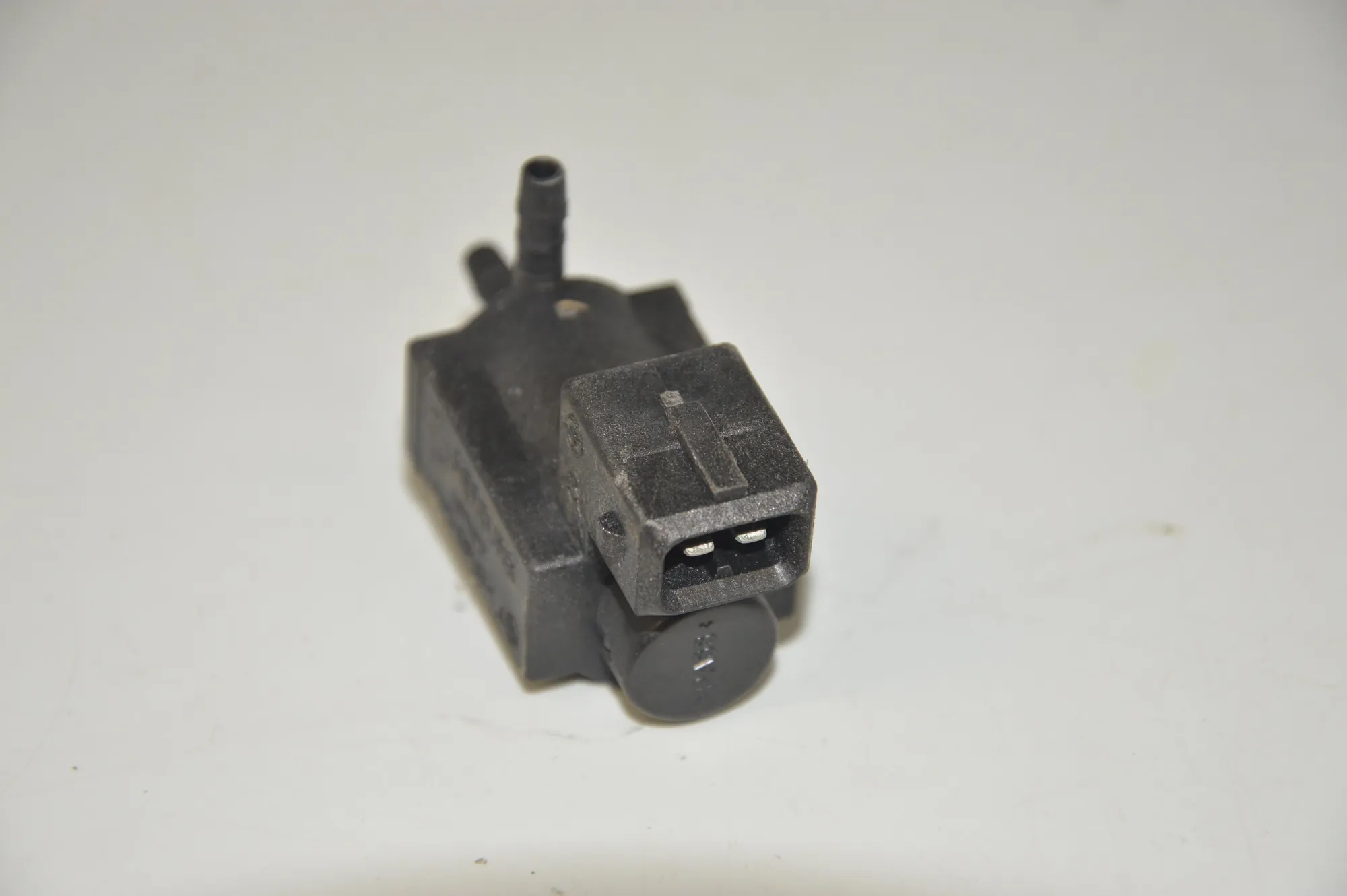 Solenoid Valve – OEM 1742712 · BMW 3 (E46) BMW 3 (E46) 316 i 2003 – 2