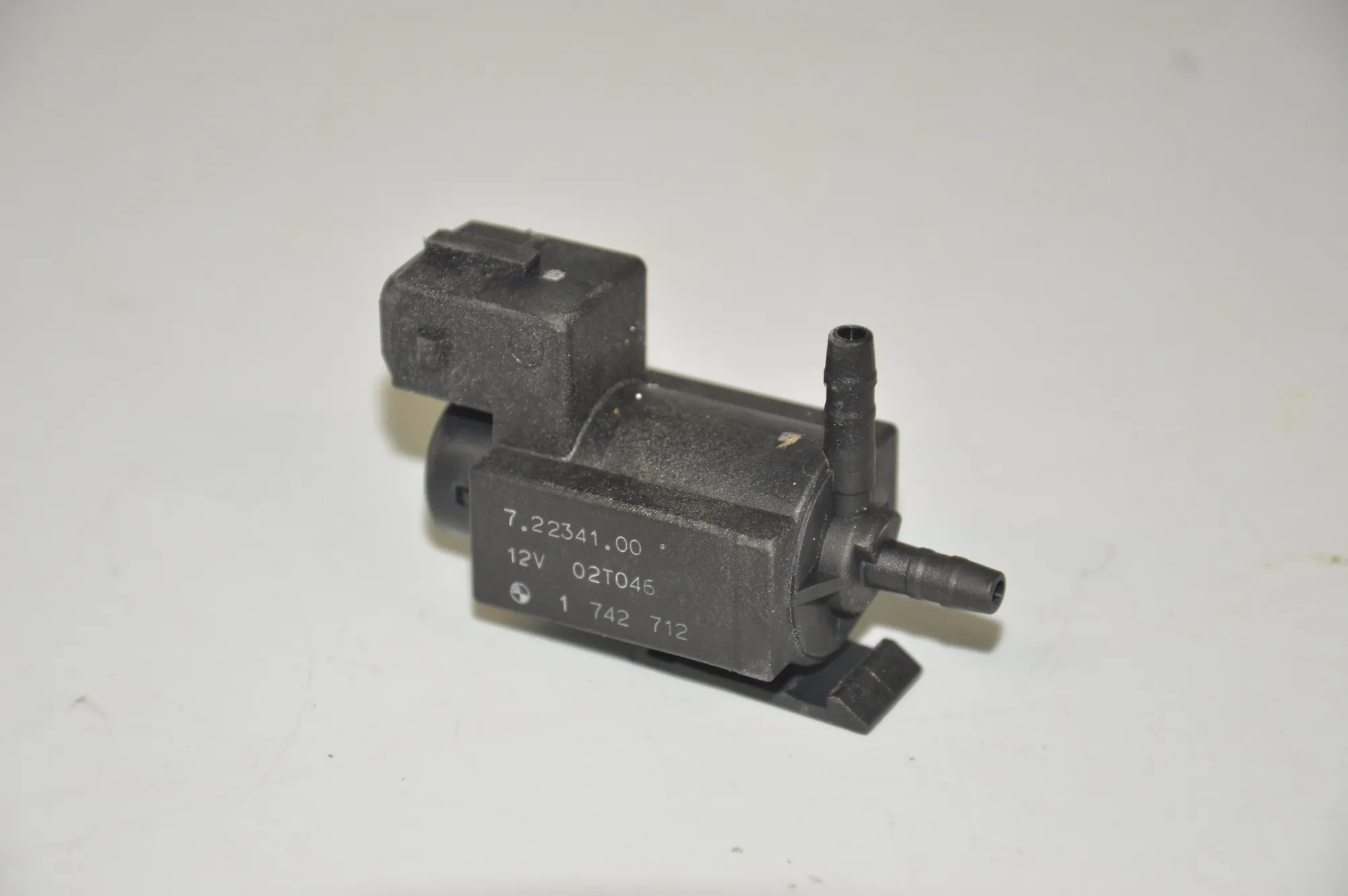 Solenoid Valve – OEM 1742712 · BMW 3 (E46) BMW 3 (E46) 316 i 2003