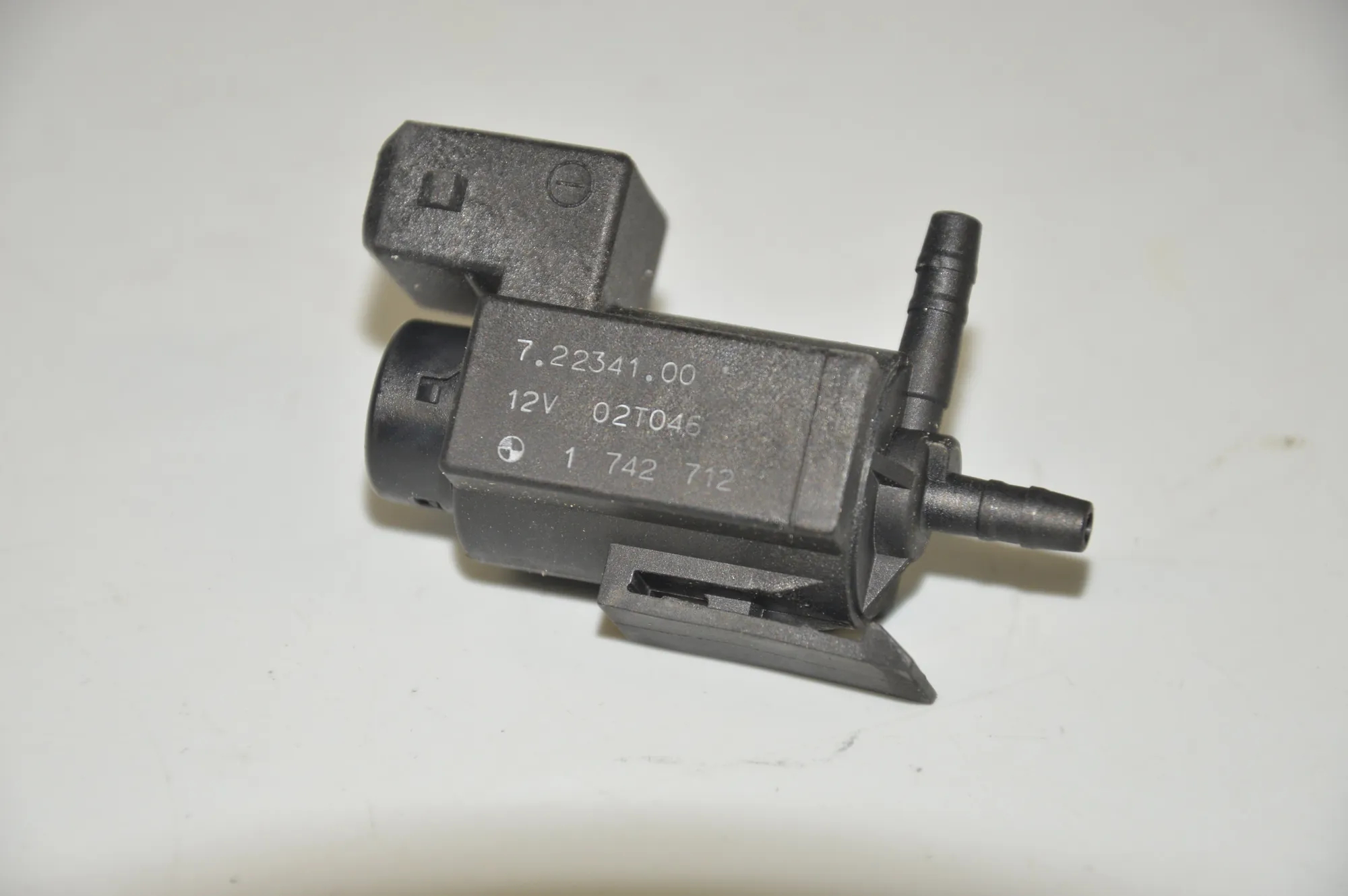 Solenoid Valve – OEM 1742712 · BMW 3 (E46) BMW 3 (E46) 316 i 2003 – 4