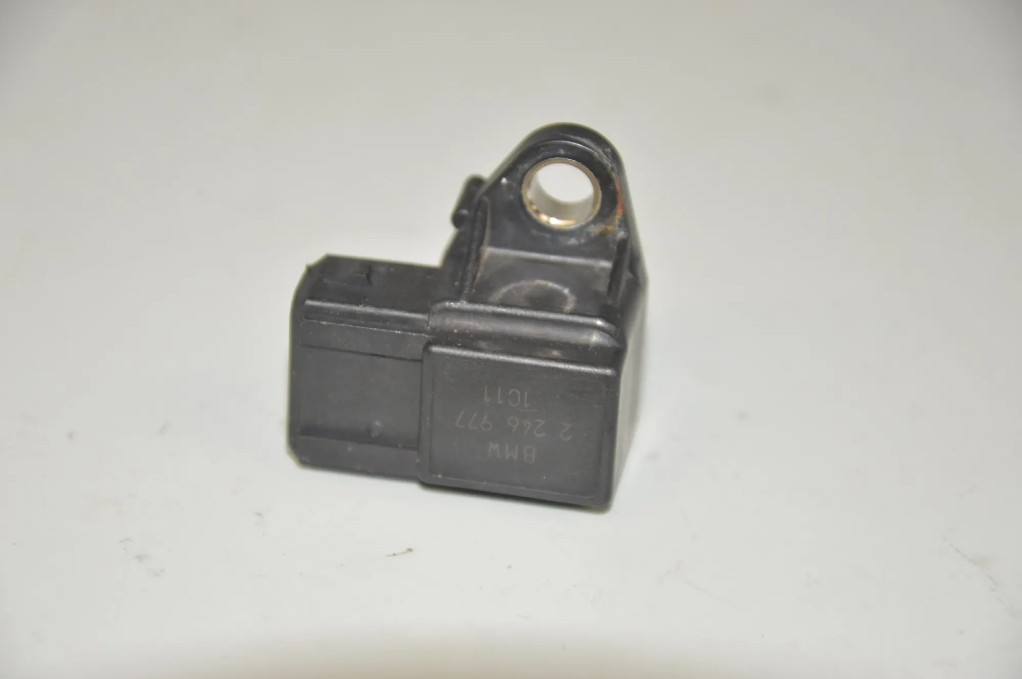 Intake Manifold Pressure Sensor – OEM 2246977 · BMW 5 (E39) BMW 5 (E39) 520 d 2000 – 3