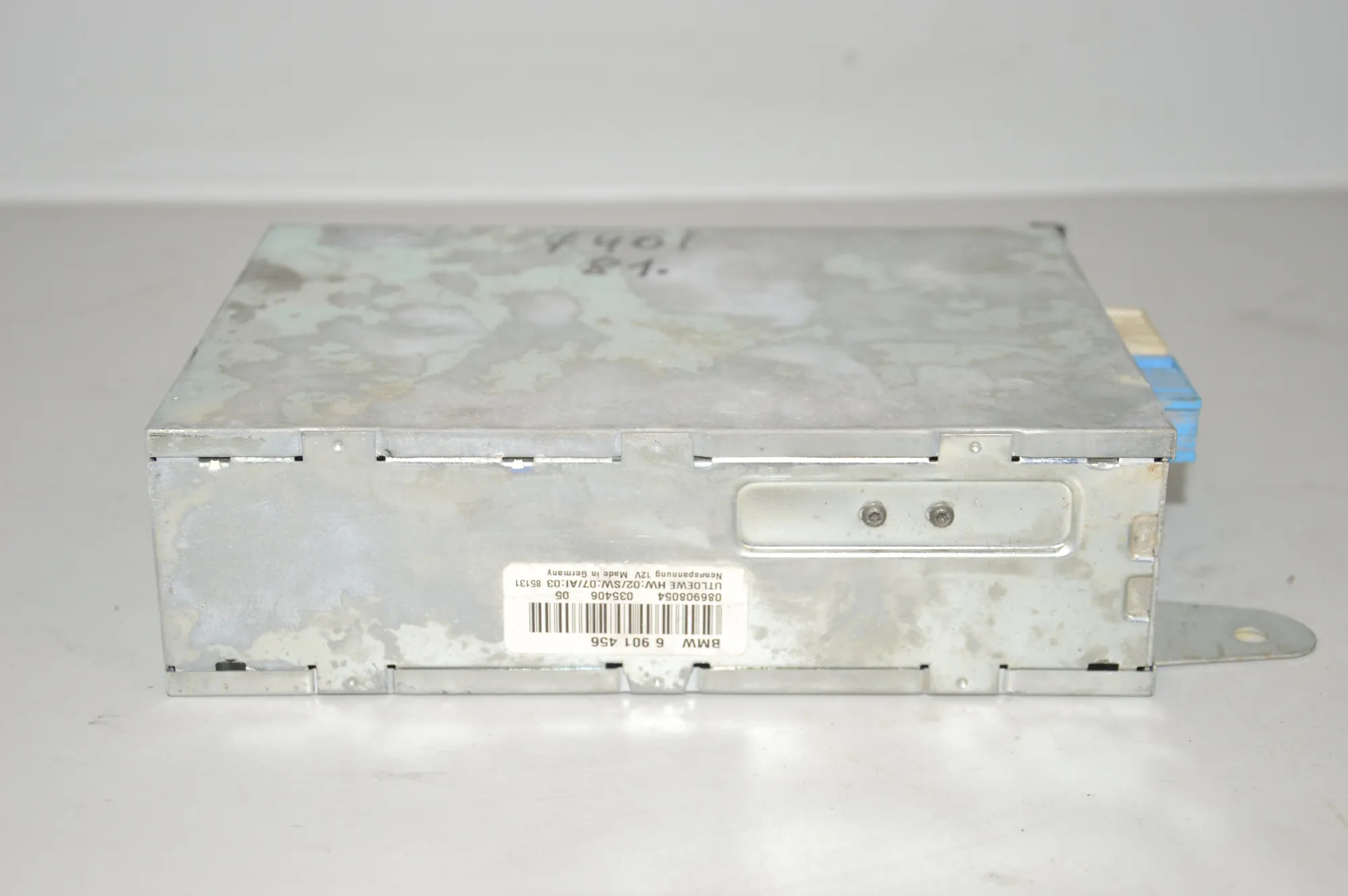 TV Module – OEM 6901456 · BMW 7 (E38) BMW 7 (E38) 2000