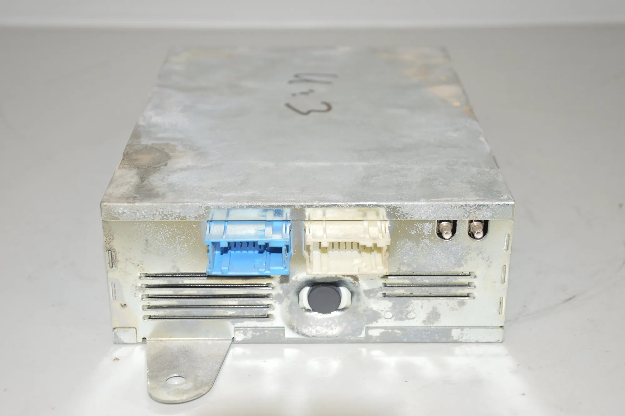 TV Module – OEM 6901456 · BMW 5 (E39) BMW 5 (E39) 2001 – 4