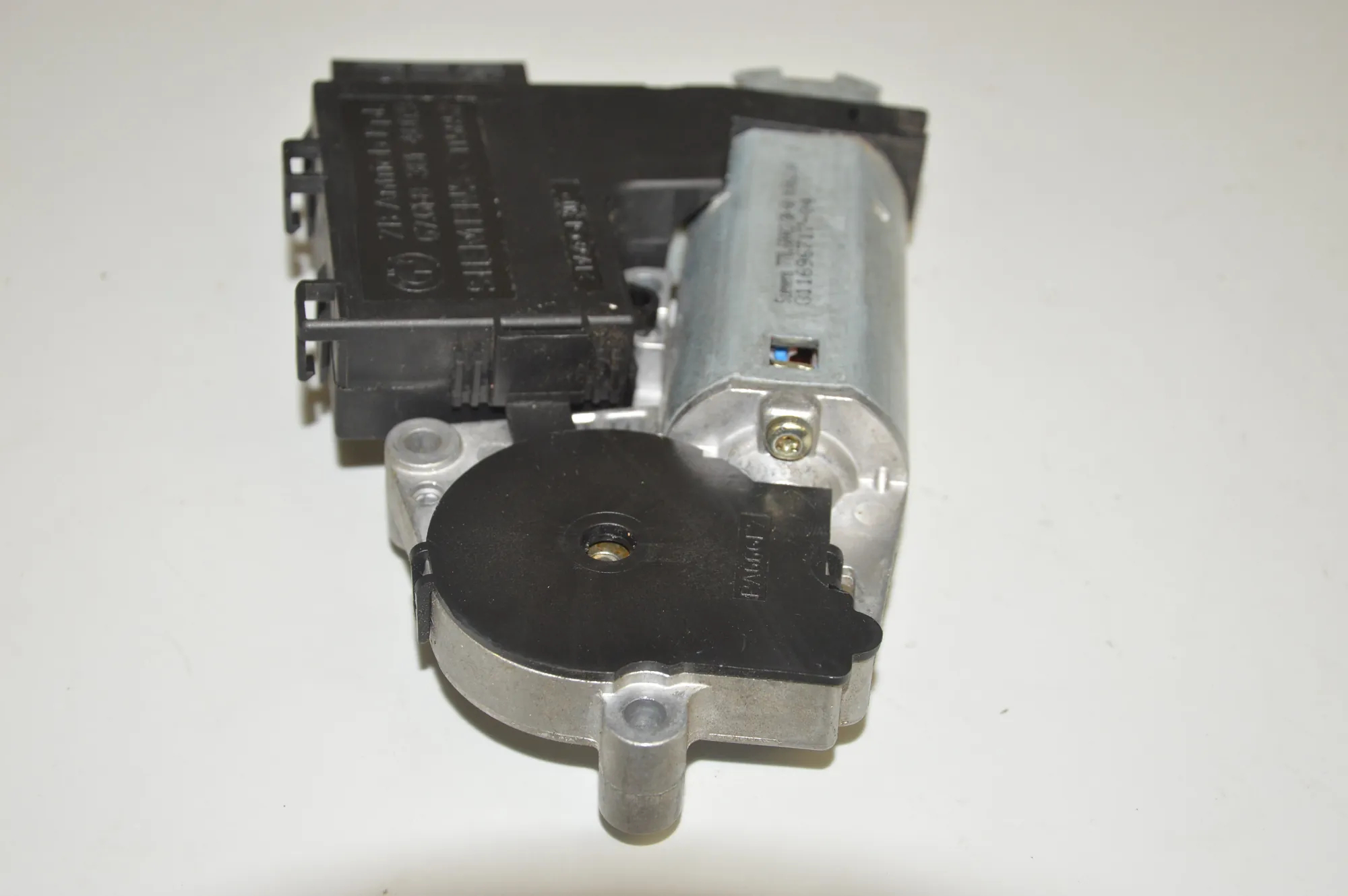 Sunroof Control Module – OEM 8381480 · BMW 5 (E39) BMW 5 (E39) 2002 – 4