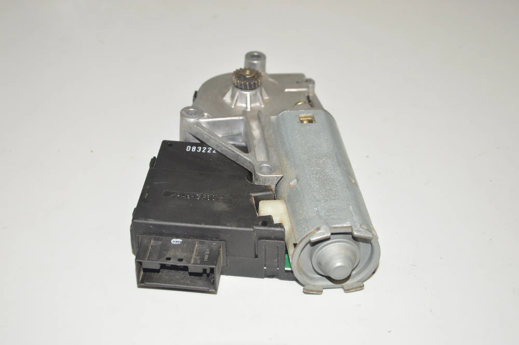 Sunroof Control Module – OEM 8381480 · BMW 5 (E39) BMW 5 (E39) 2002 – 7