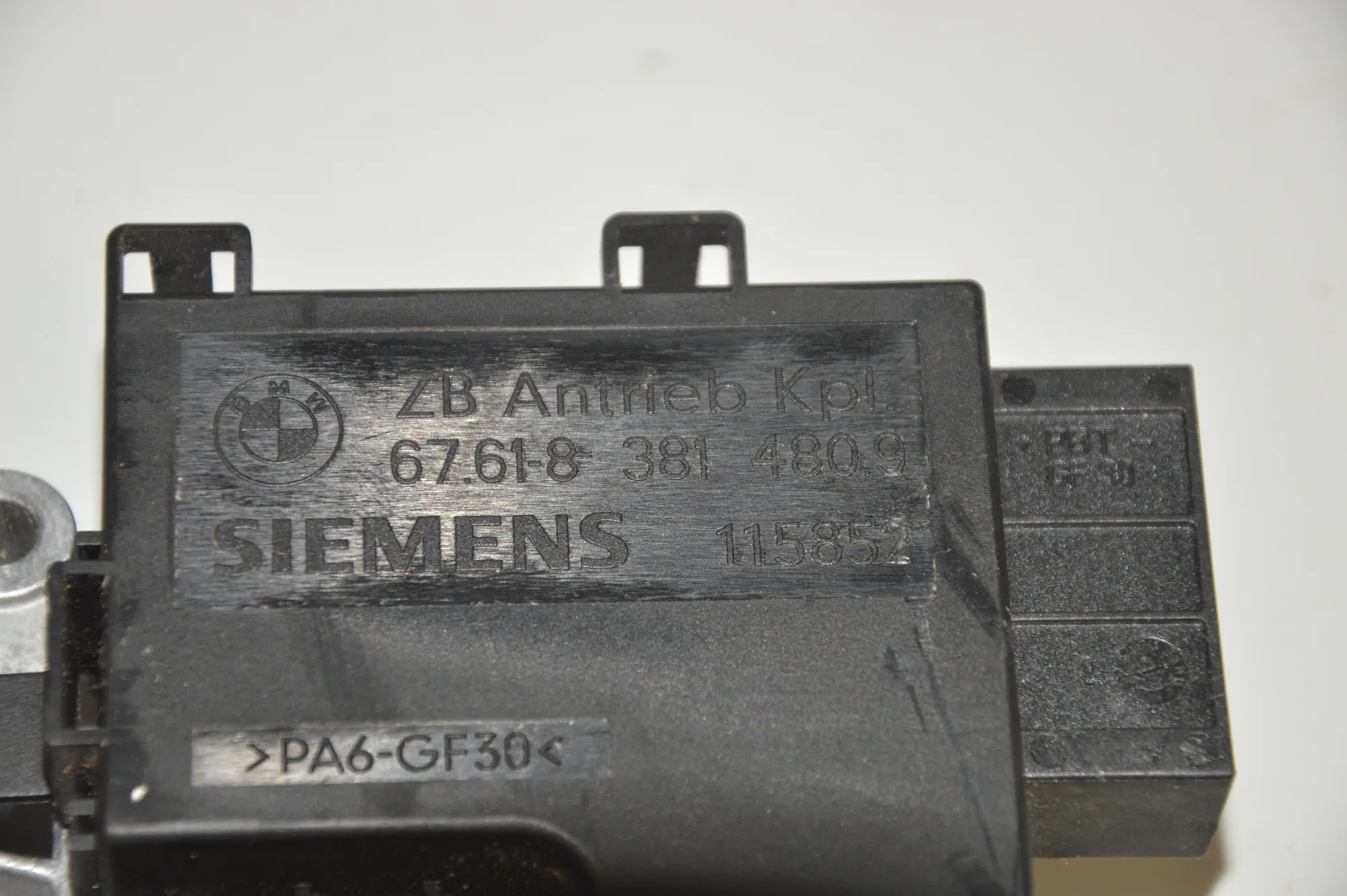 Sunroof Control Module – OEM 8381480 · BMW 5 (E39) BMW 5 (E39) 2002 – 9