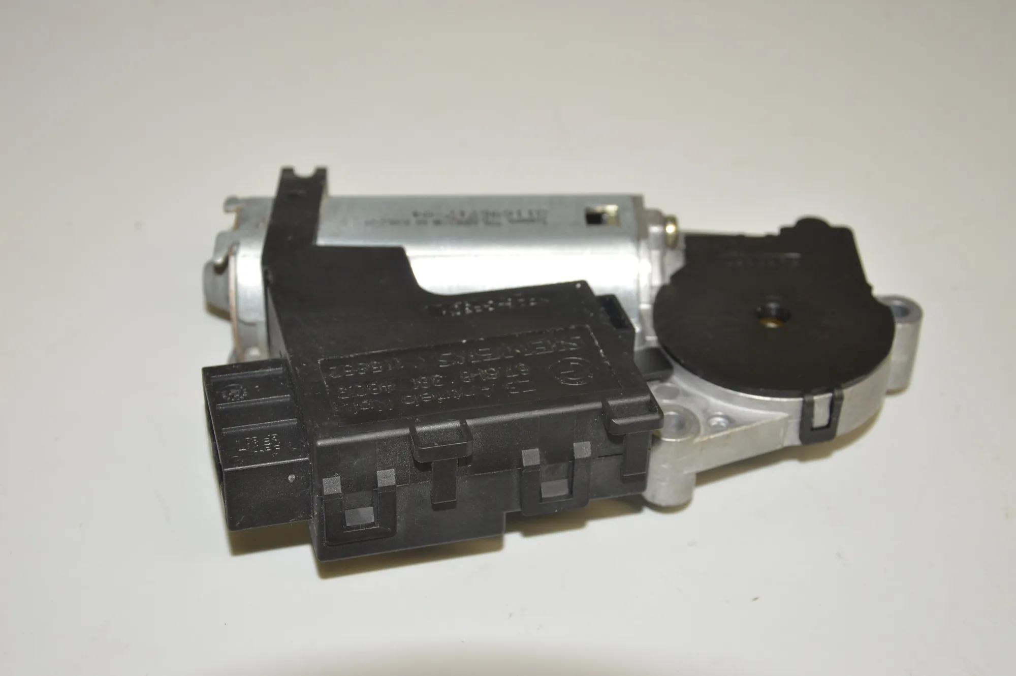 Sunroof Control Module – OEM 8381480 · BMW 5 (E39) BMW 5 (E39) 2002 – 2