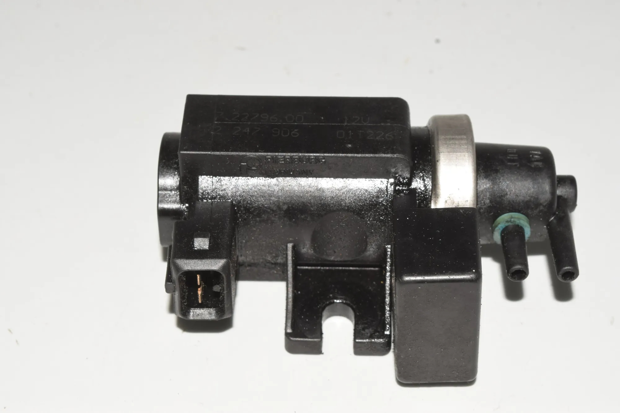 Solenoid Valve – OEM 2247906 · BMW 5 (E39) 530 d 2001