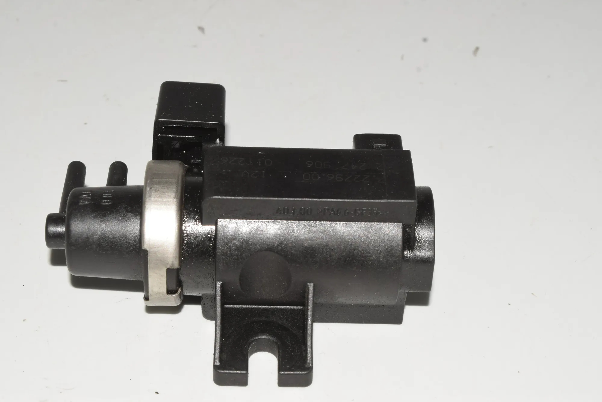 Solenoid Valve – OEM 2247906 · BMW 5 (E39) 530 d 2001 – 3