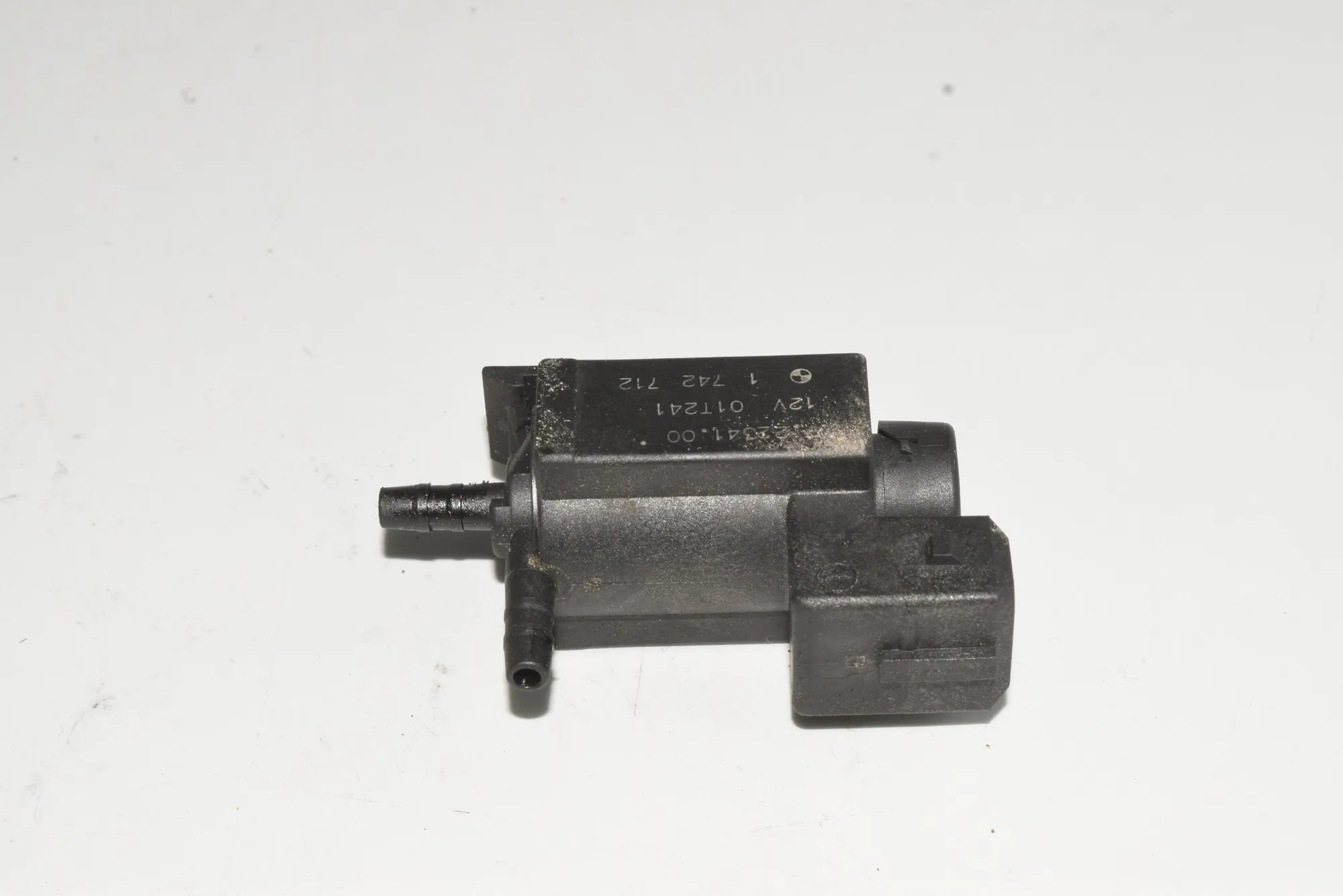 Solenoid Valve – OEM 1742712 · BMW 5 (E39) 530 d 2001 – 4