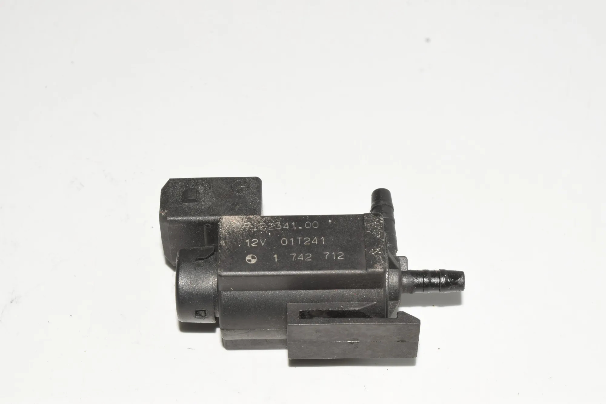 Solenoid Valve – OEM 1742712 · BMW 5 (E39) 530 d 2001 – 2