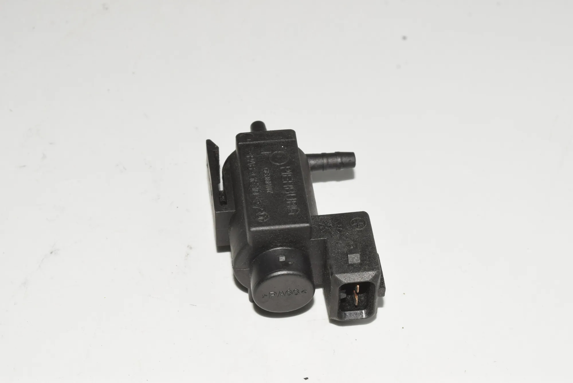 Solenoid Valve – OEM 1742712 · BMW 5 (E39) 530 d 2001