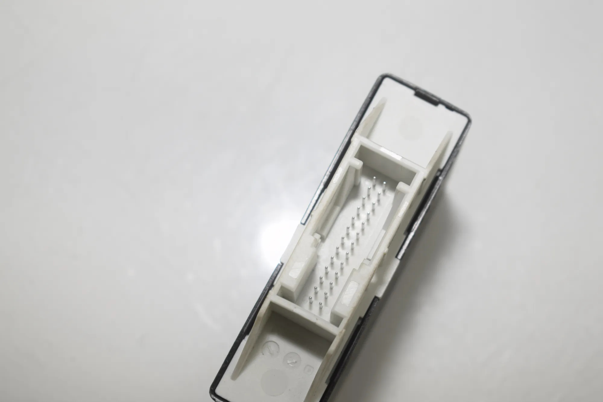PDC Parking Sensor Control Unit – OEM 6995907 · BMW 5 (G30) (2016 - -) 540 i 2017 – 3