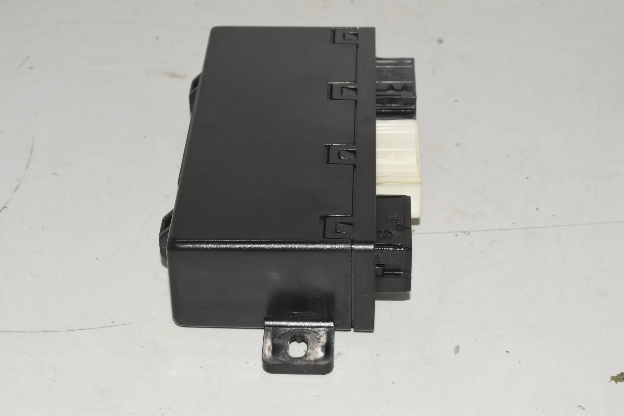 Front Left Door Control Unit – OEM 6904254 · BMW 5 (E39) 530 d 2001 – 4