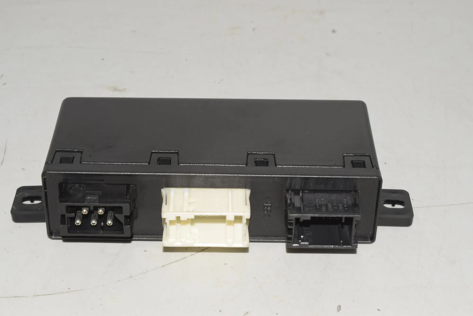 Front Left Door Control Unit – OEM 6904254 · BMW 5 (E39) 530 d 2001