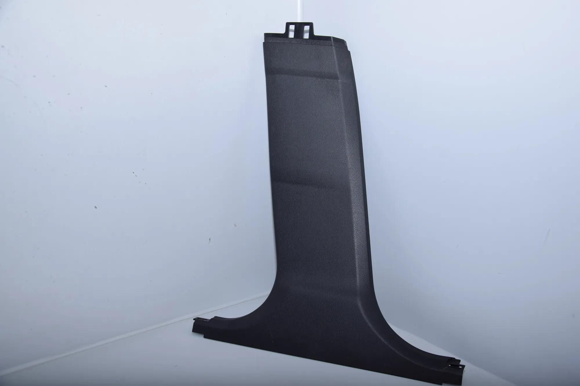 Left Side B Pillar Trim – OEM 9116351 · BMW 5 (F10) BMW 5 (F10) 2014