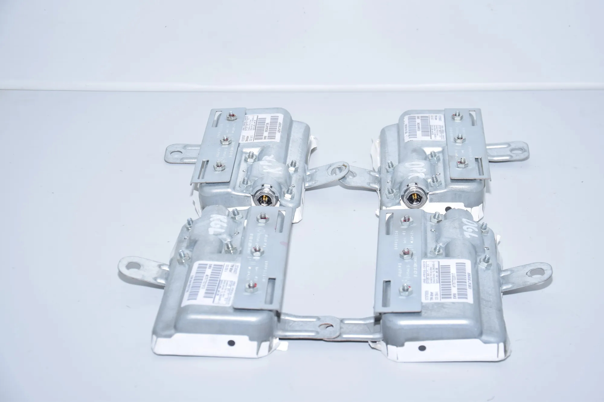 Front Right Door Safety Bag SRS – OEM 8240468 · BMW 7 (E65, E66, E67) BMW 7 (E65, E66, E67) 2003