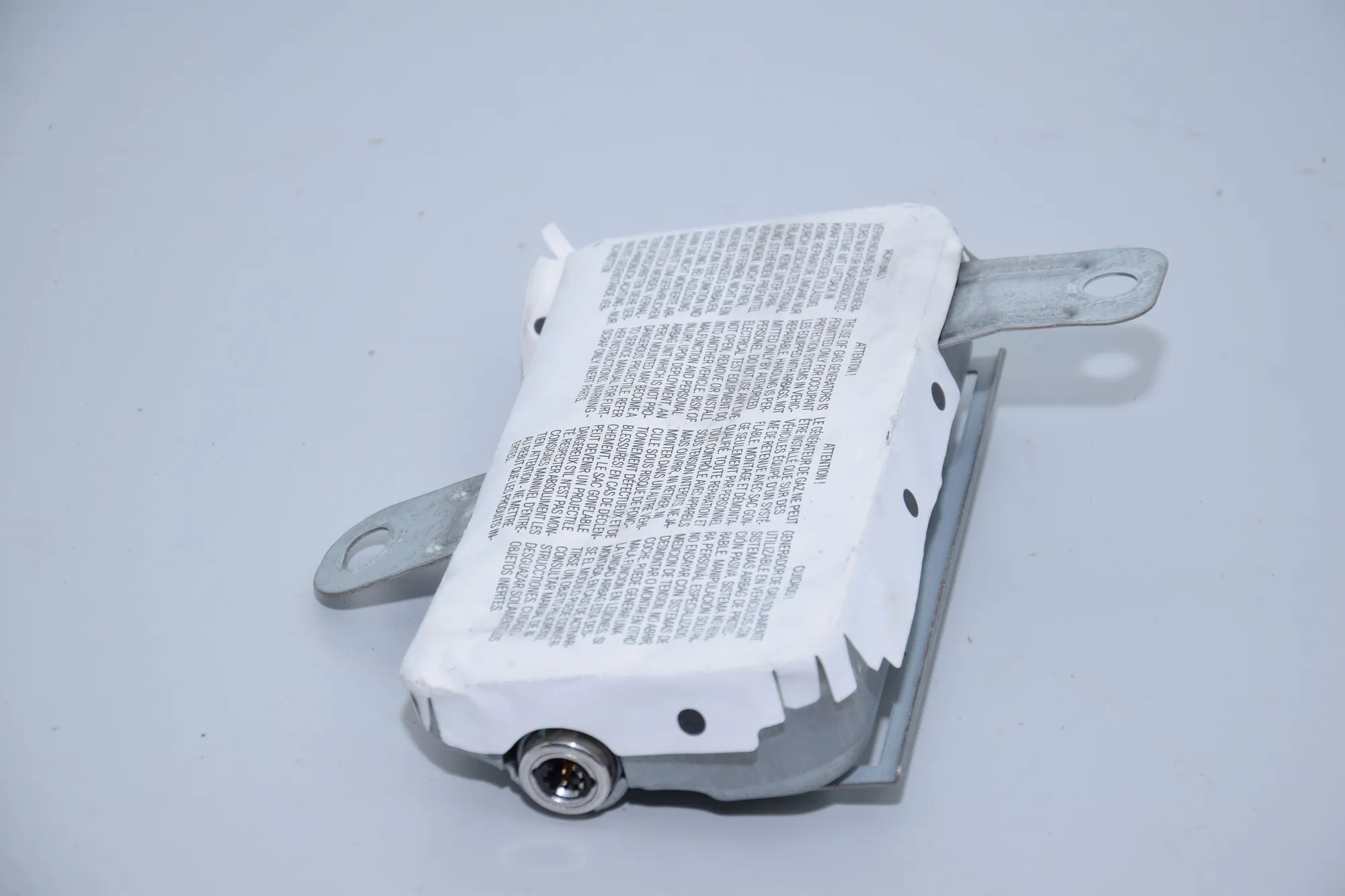 Front Left Door Safety Bag SRS – OEM 8240467 · BMW 7 (E65, E66, E67) BMW 7 (E65, E66, E67) 2003 – 5