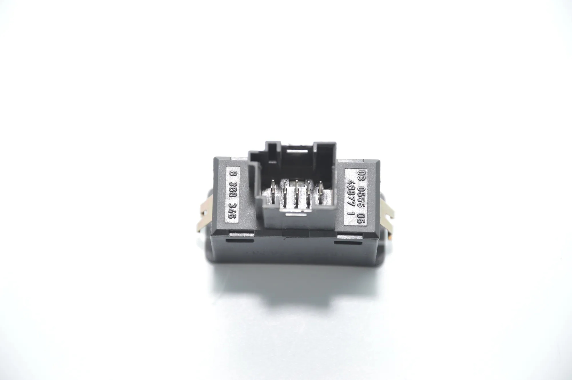 USB/AUX-In Socket Port – OEM 8368346 · BMW X5 (E53) 3.0 i 2003 – 3
