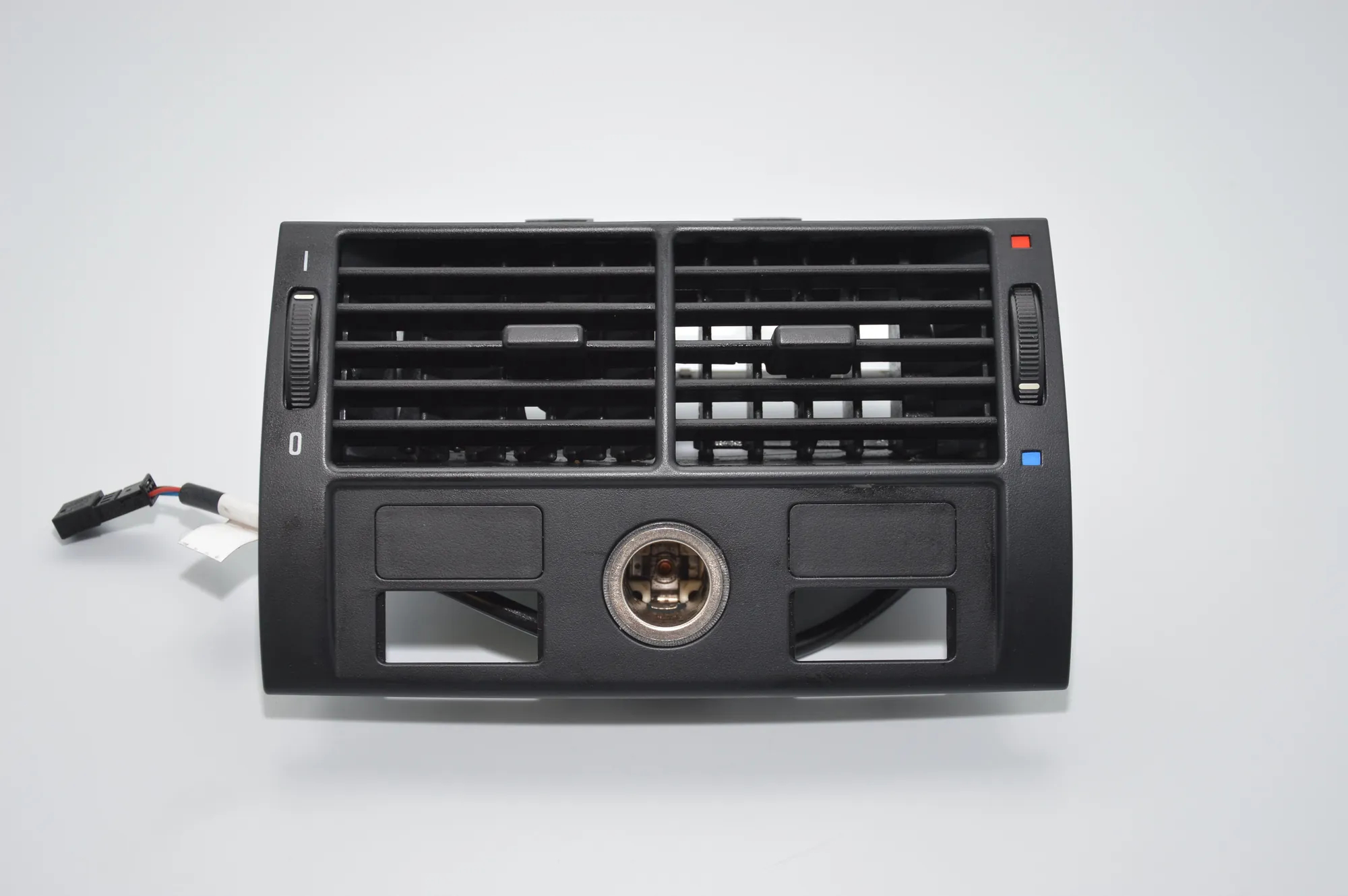 Dashboard Air Vents – OEM 8370910 · BMW X5 (E53) 3.0 i 2003