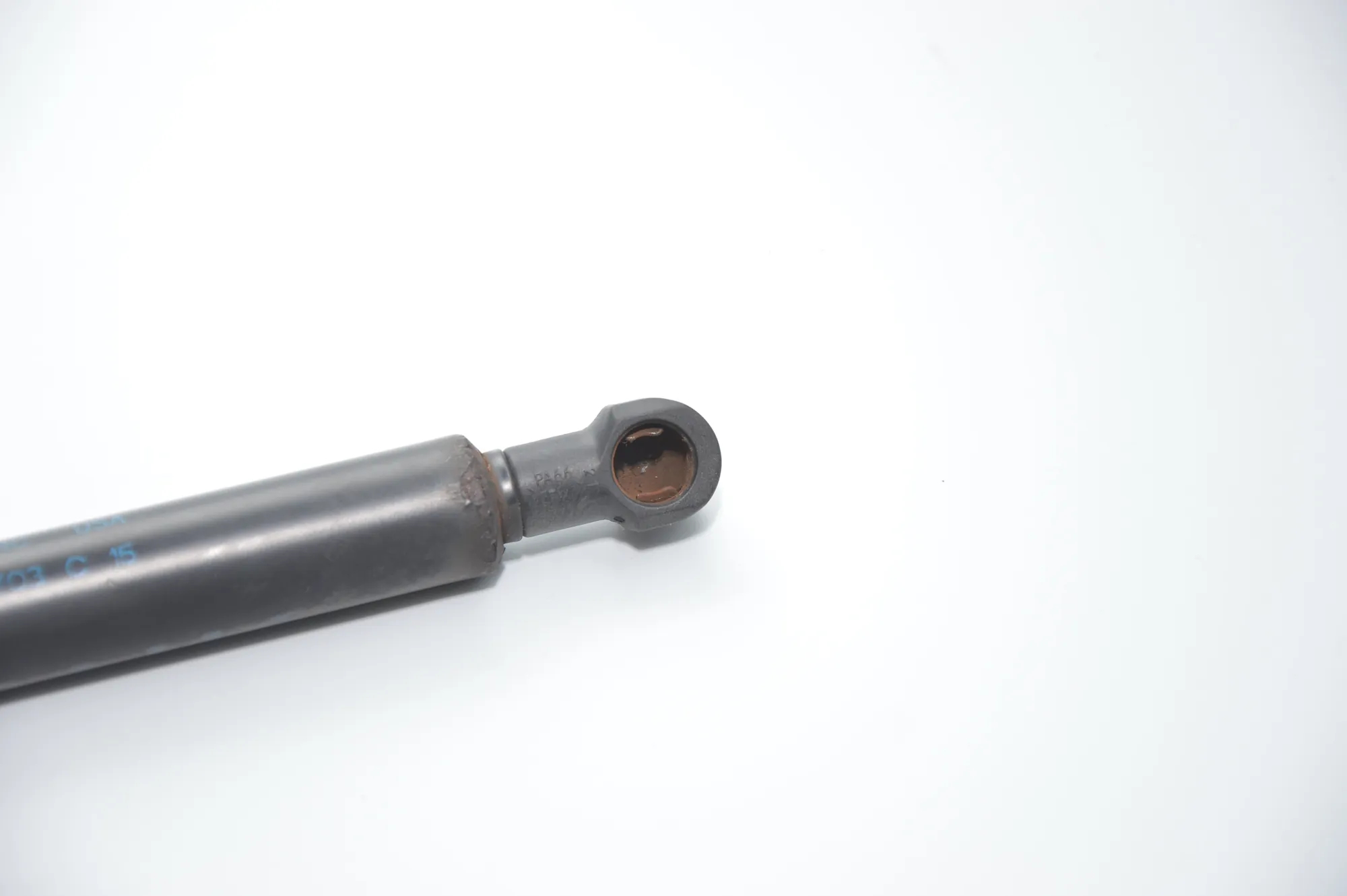 Left Side Tailgate Gas Strut – OEM 8402405 · BMW X5 (E53) 3.0 i 2003 – 3