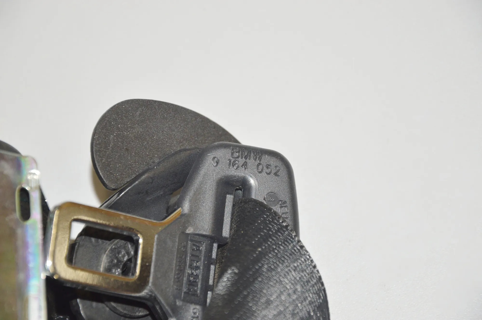 Front Right Seatbelt – OEM 9164052 · BMW 5 (F10) BMW 5 (F10) 518 d 2014 – 3