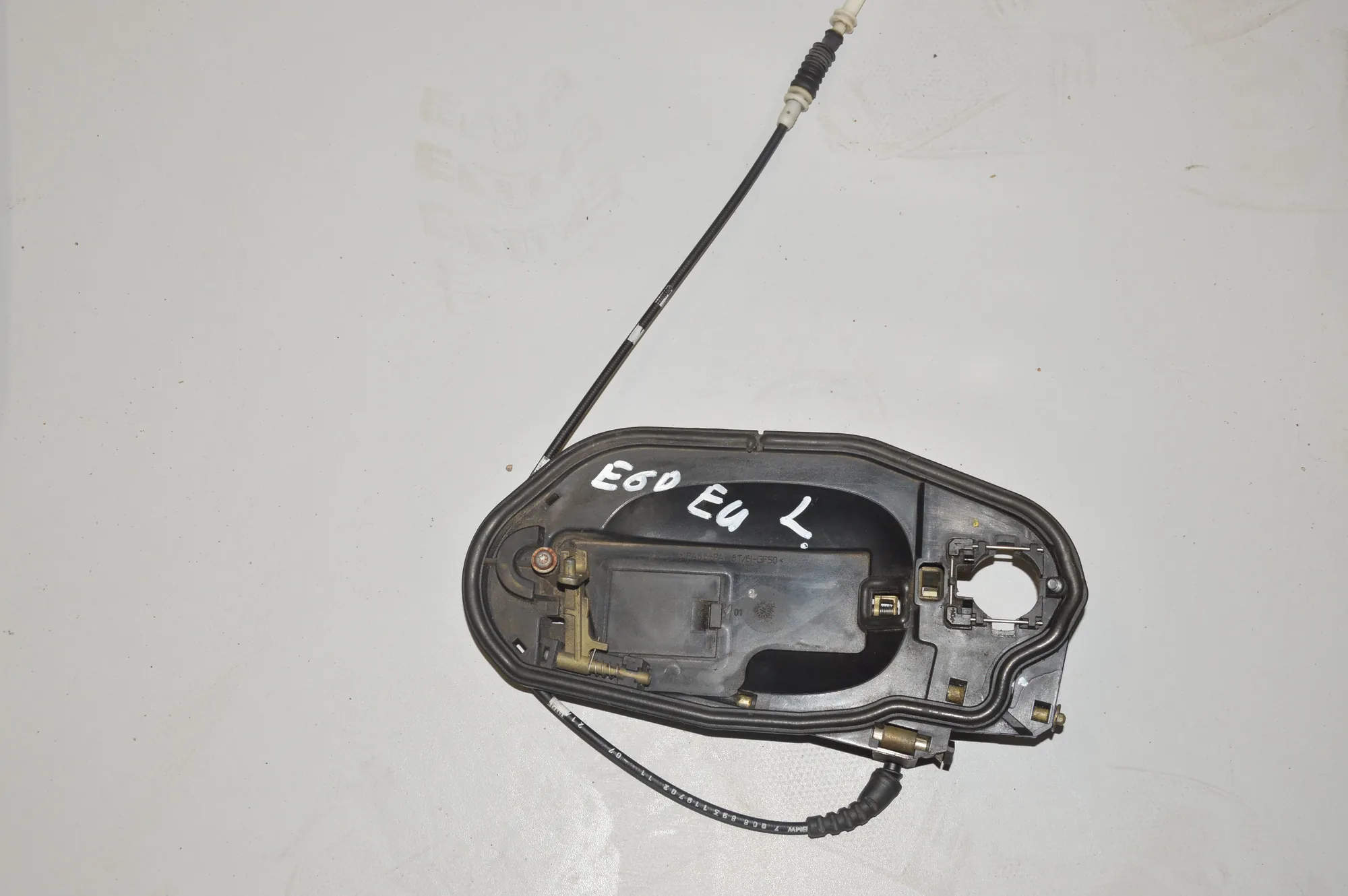 Front Right Door Interior Handle Frame – OEM 7008888 · BMW 5 (E60) BMW 5 (E60) 2005 – 2