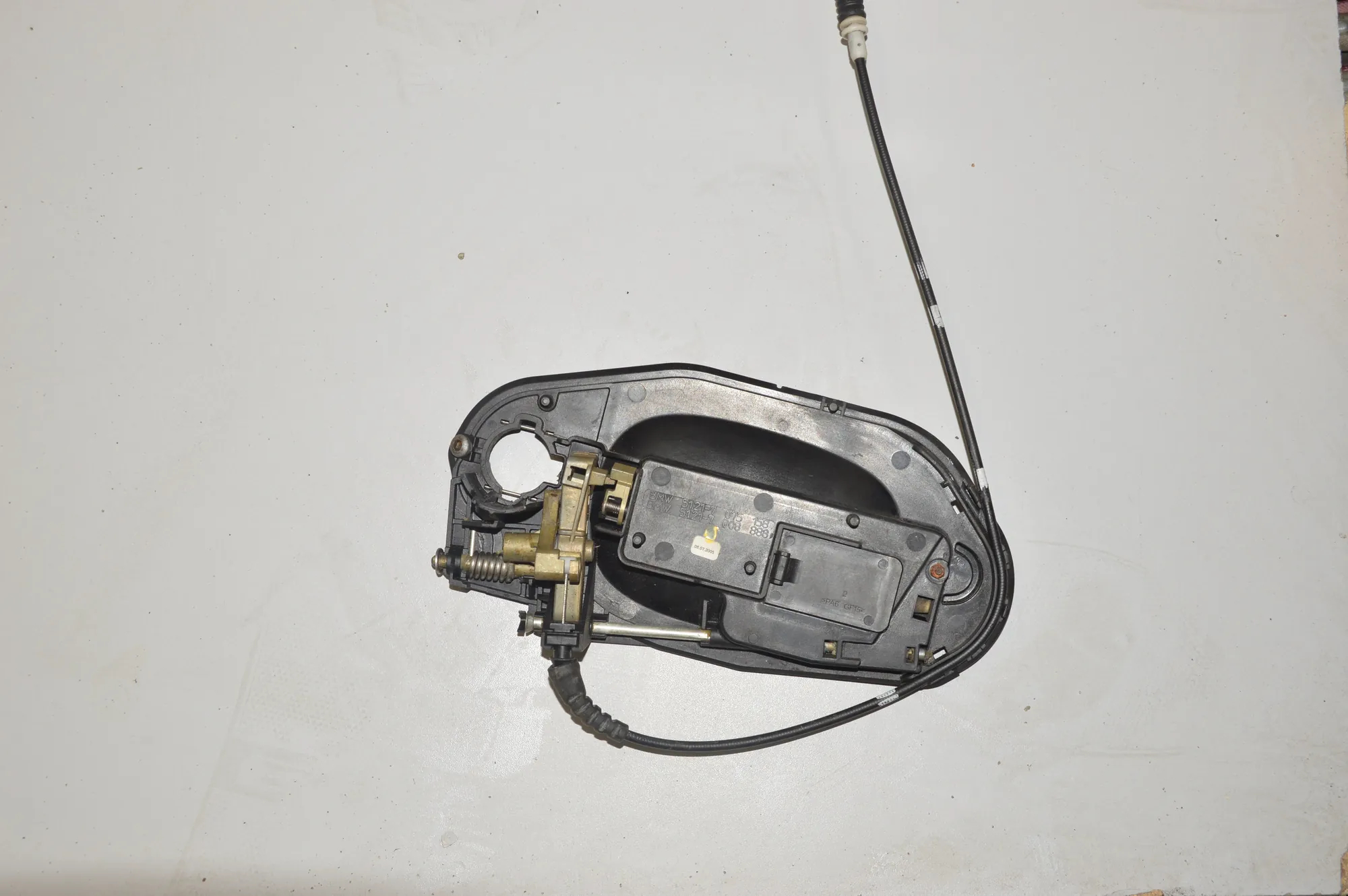 Front Right Door Interior Handle Frame – OEM 7008888 · BMW 5 (E60) BMW 5 (E60) 2005
