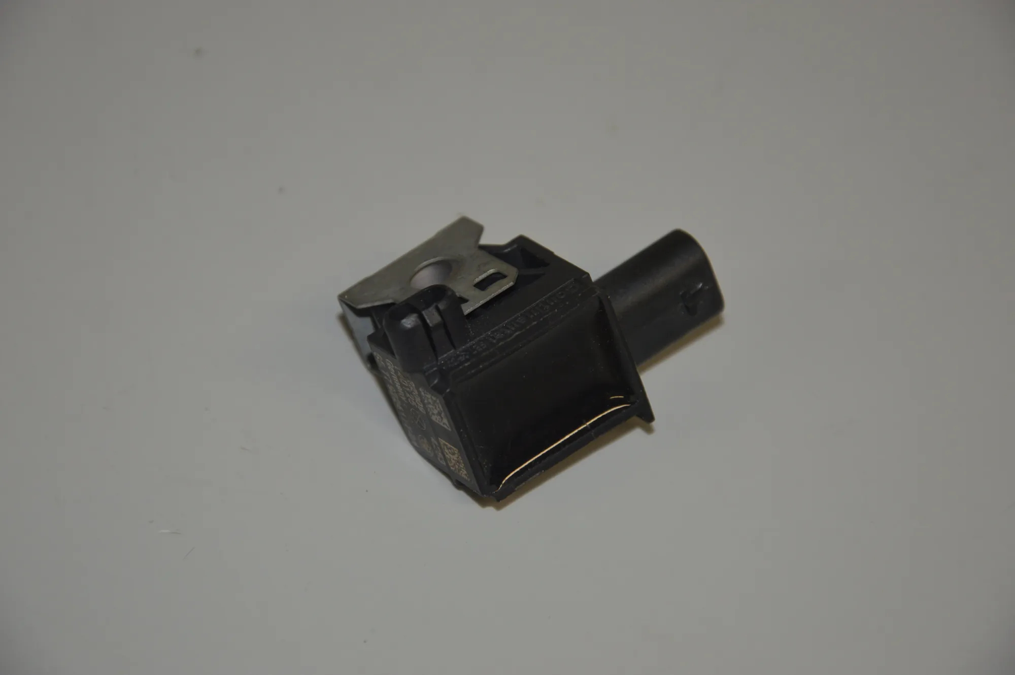 Left Side Impact Sensor – OEM 9224177 · BMW 5 Touring (F11) BMW 5 Touring (F11) 2014 – 2