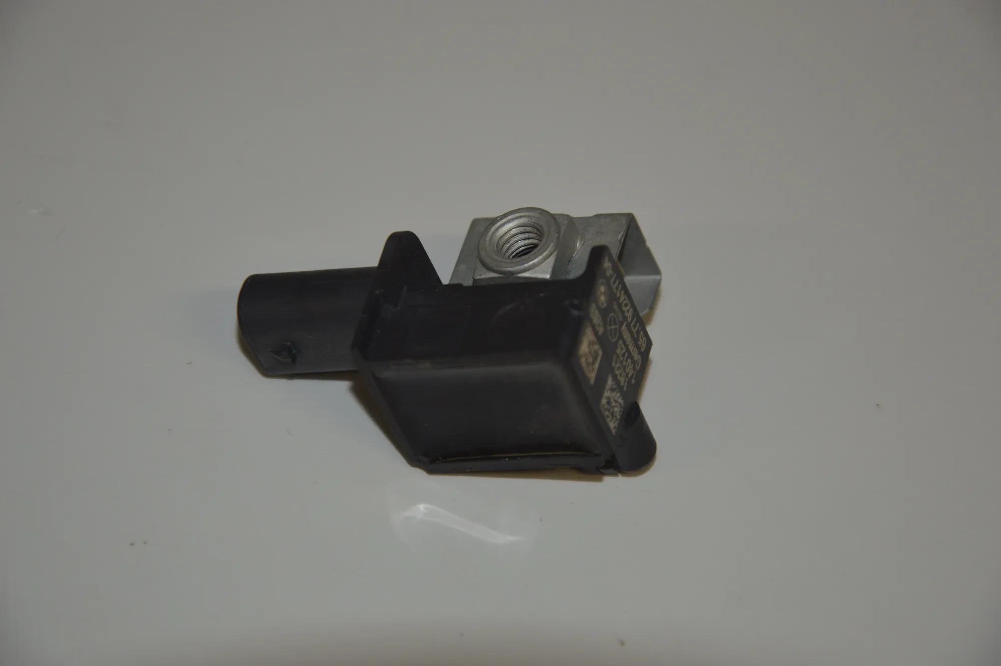 Right Side Impact Sensor – OEM 9224177 · BMW 5 Touring (F11) BMW 5 Touring (F11) 2014 – 2