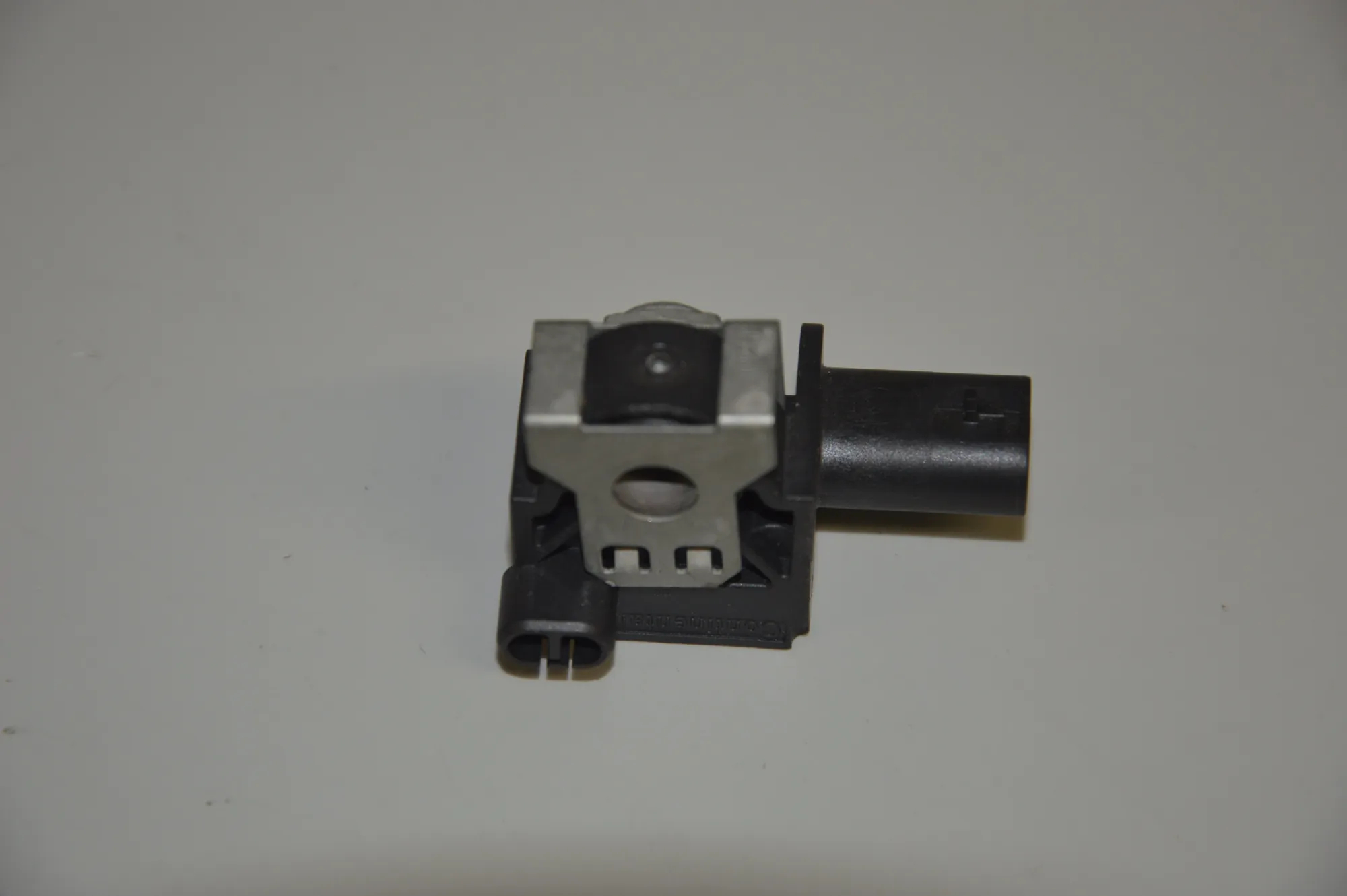 Right Side Impact Sensor – OEM 9224177 · BMW 5 Touring (F11) BMW 5 Touring (F11) 2014
