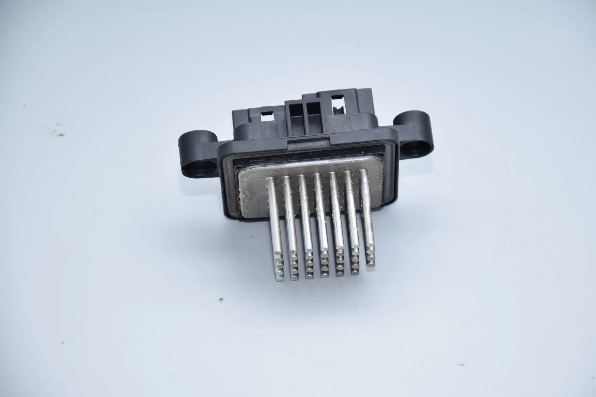 Interior Heater Resistor – OEM 6471672 · BMW 7 (G11, G12) BMW 7 (G11, G12) 730 d, Ld xDrive 2016 – 2